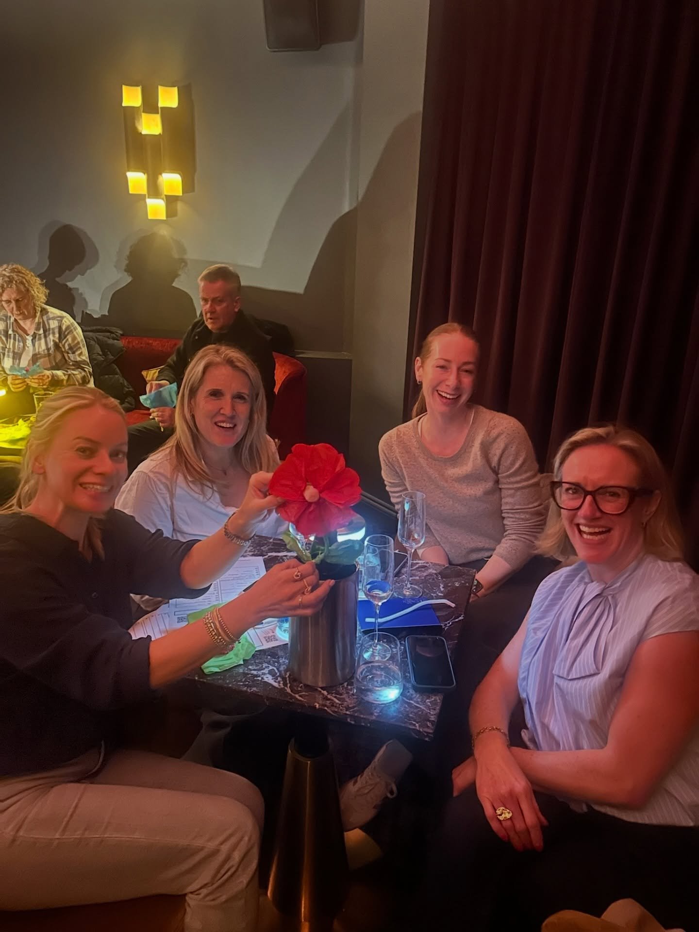 Chelsea Flower Show who??? 💐&nbsp;Gorgey quiz for @theroyalbell.bromley, ft paper bouquets, we LOVE to see it ⭐️