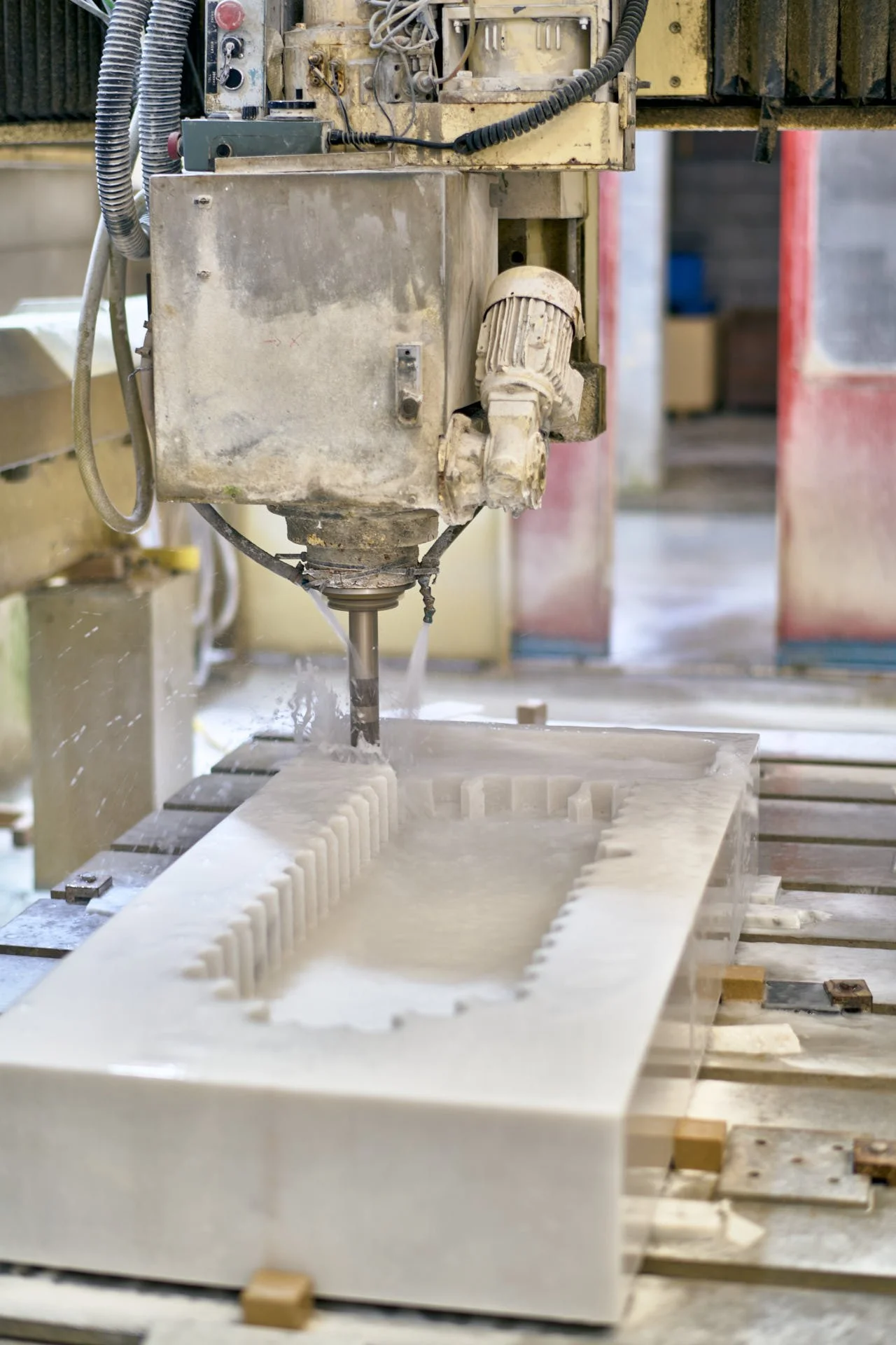 stoneCIRCLE - CNC machines optimise each cut - photo Marco Joe Fazio Creatives