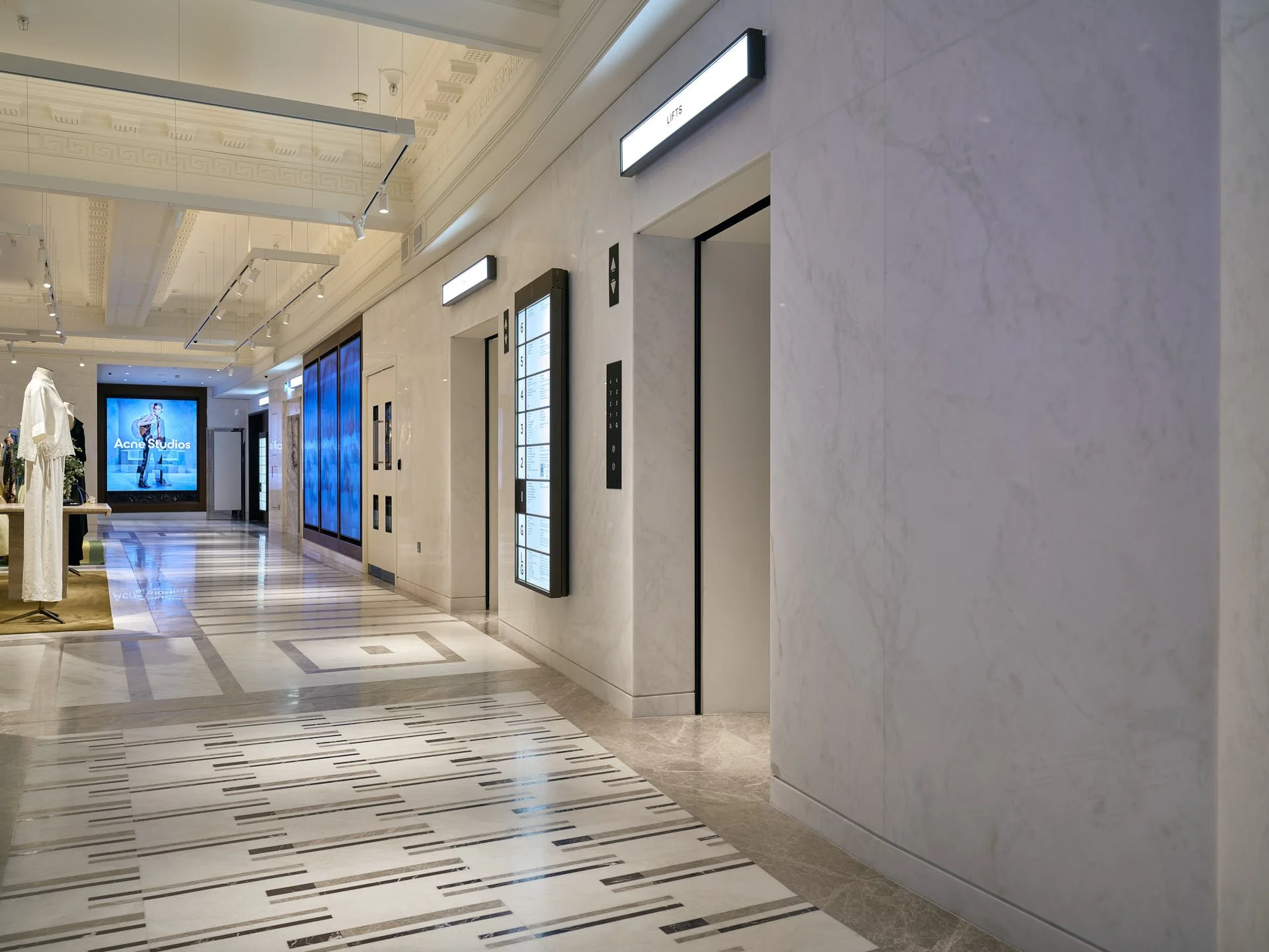Harrods WIDC flooring and wall cladding by stoneCIRCLE - photo Marco Joe Fazio STUDIO