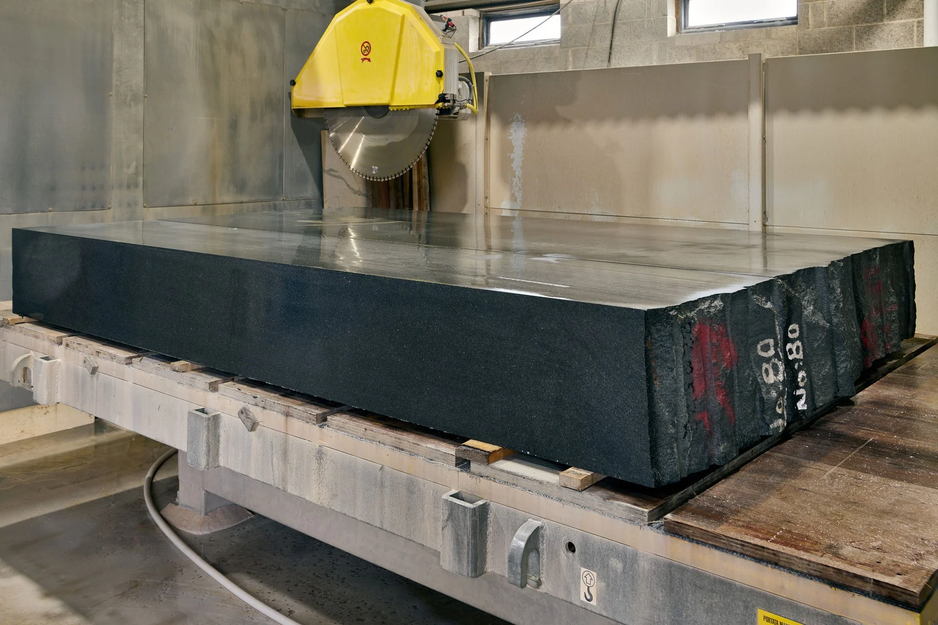 Zimbabwe Black granite, stoneCIRCLE CNC saw - photo Marco Joe Fazio Creatives