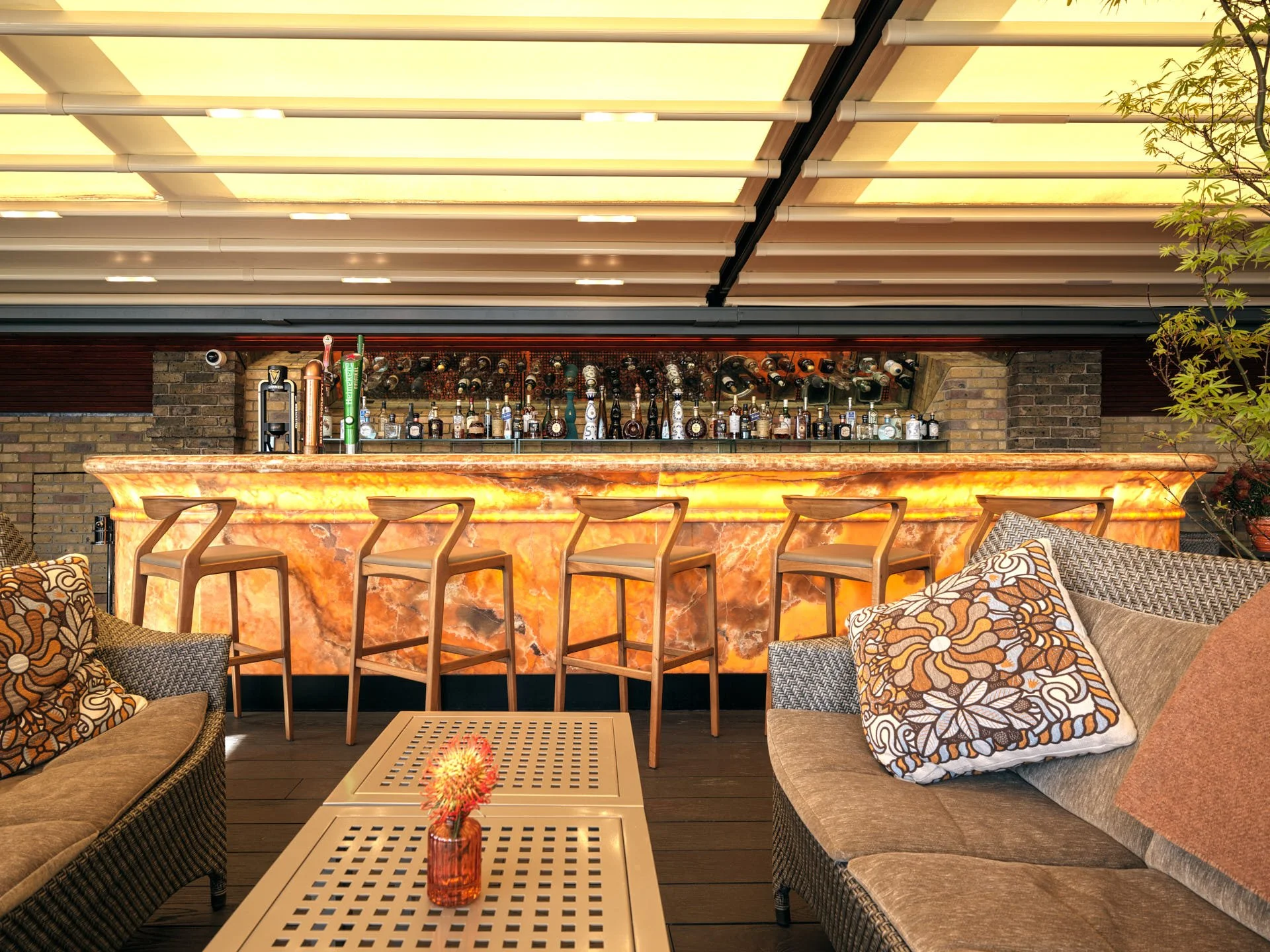 stoneCIRCLE - The Stanley's bar at The Chesterfield Mayfair © marco joe fazio