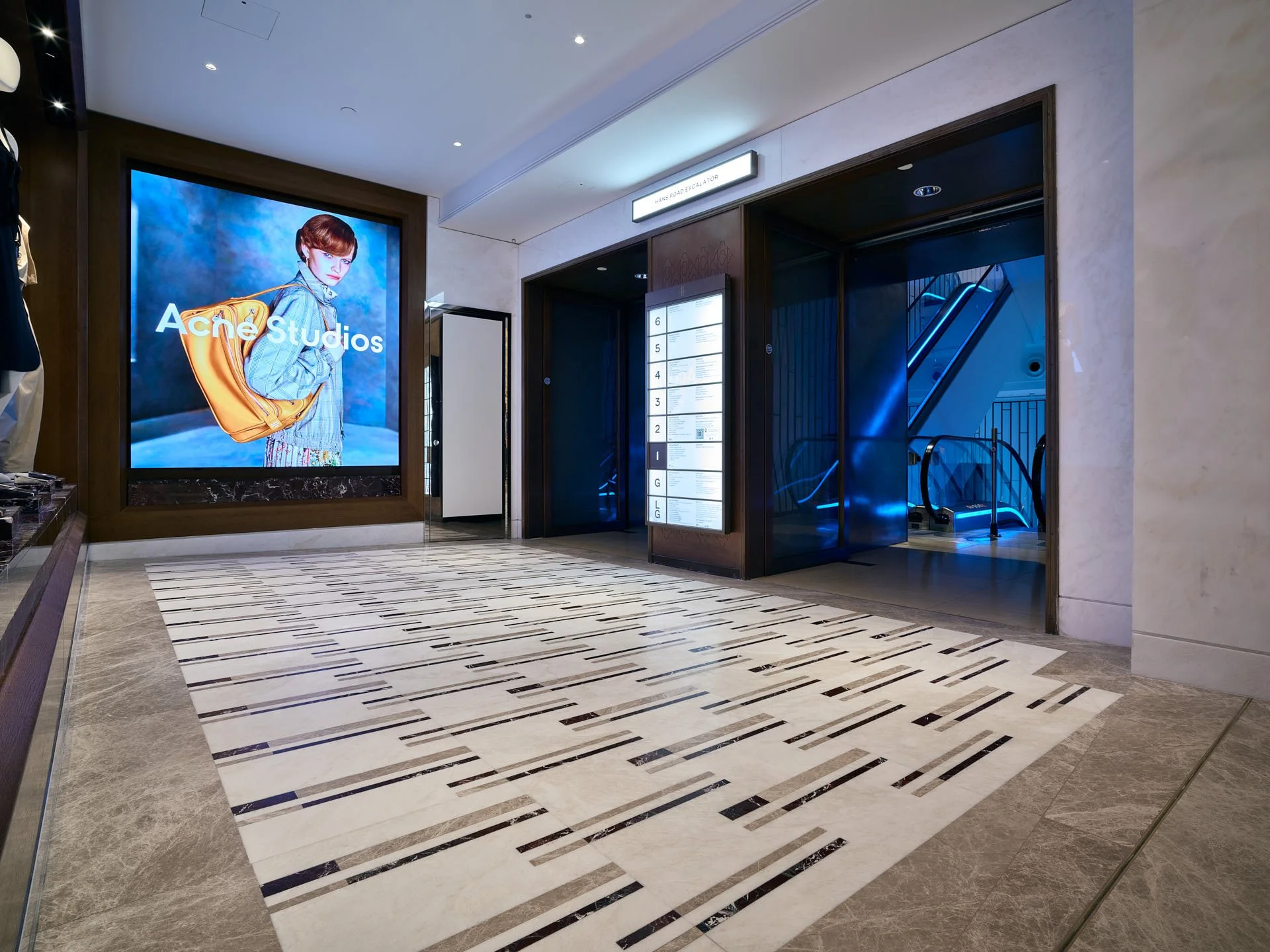 Harrods WIDC flooring and wall cladding by stoneCIRCLE - photo Marco Joe Fazio STUDIO