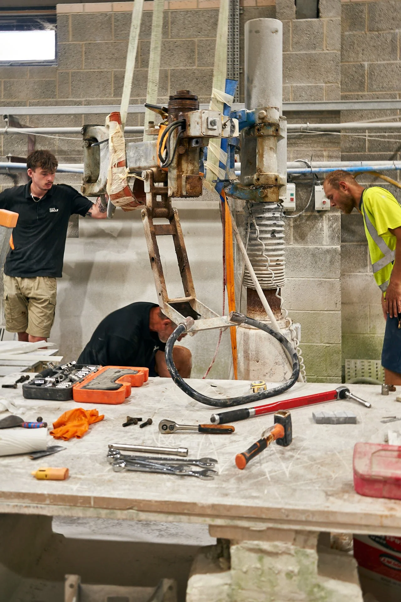 The team prepares Jenny Lind for removal after more than 50 years of service.