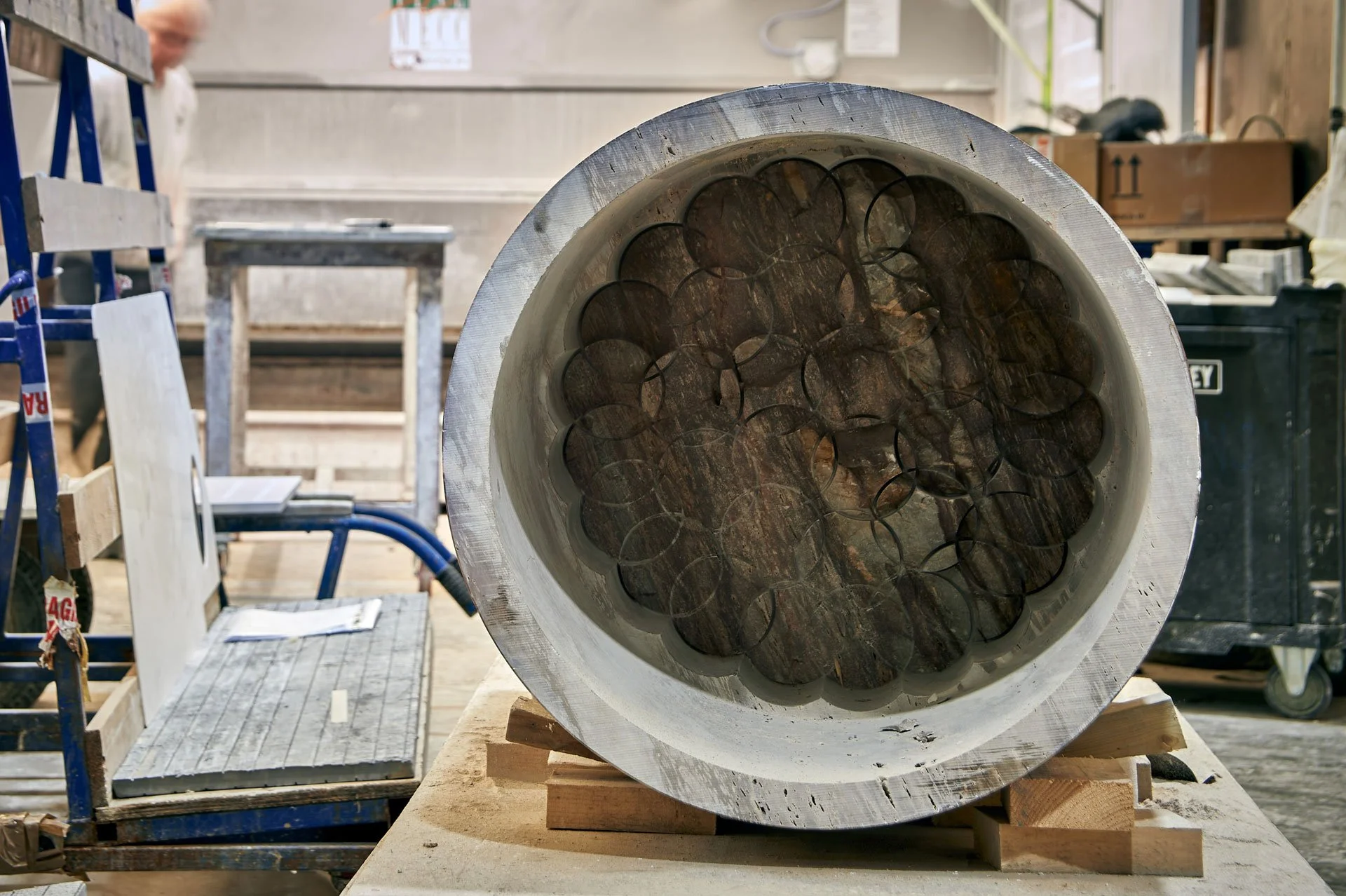 stoneCIRCLE - CNC machined plynth from a single block of stone - photo Marco Joe Fazio Creatives