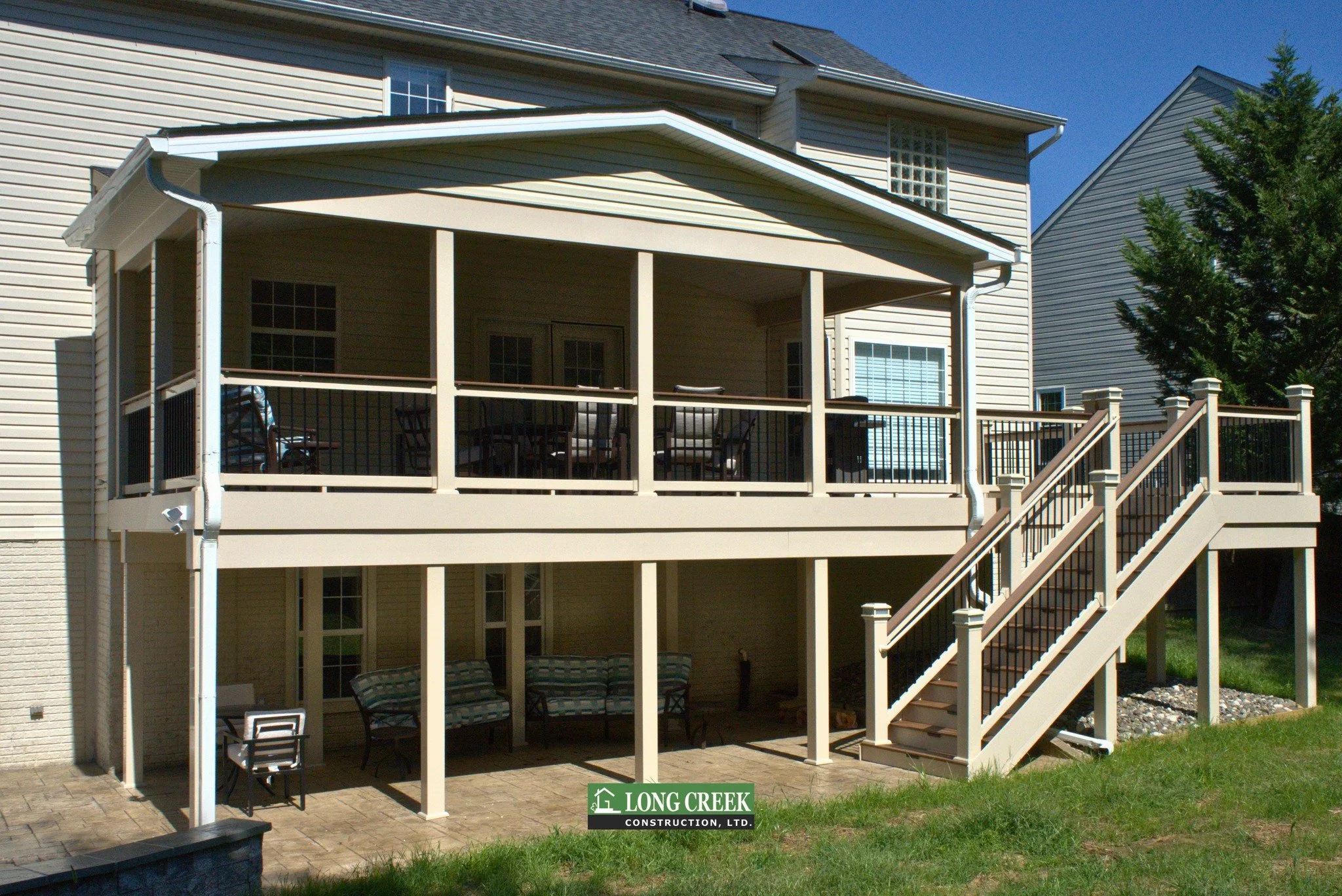 A beautifully crafted outdoor space by Long Creek Construction here in Bowie, MD. What's your favorite part of this project? Leave a comment down below!
#GeneralContractor #SmallBusiness #OutdoorLiving #ResidentialConstruction #DeckDesign