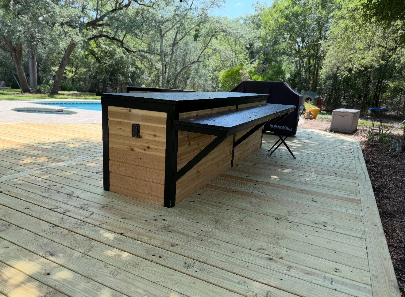 Outdoor Kitchen, Driftwood