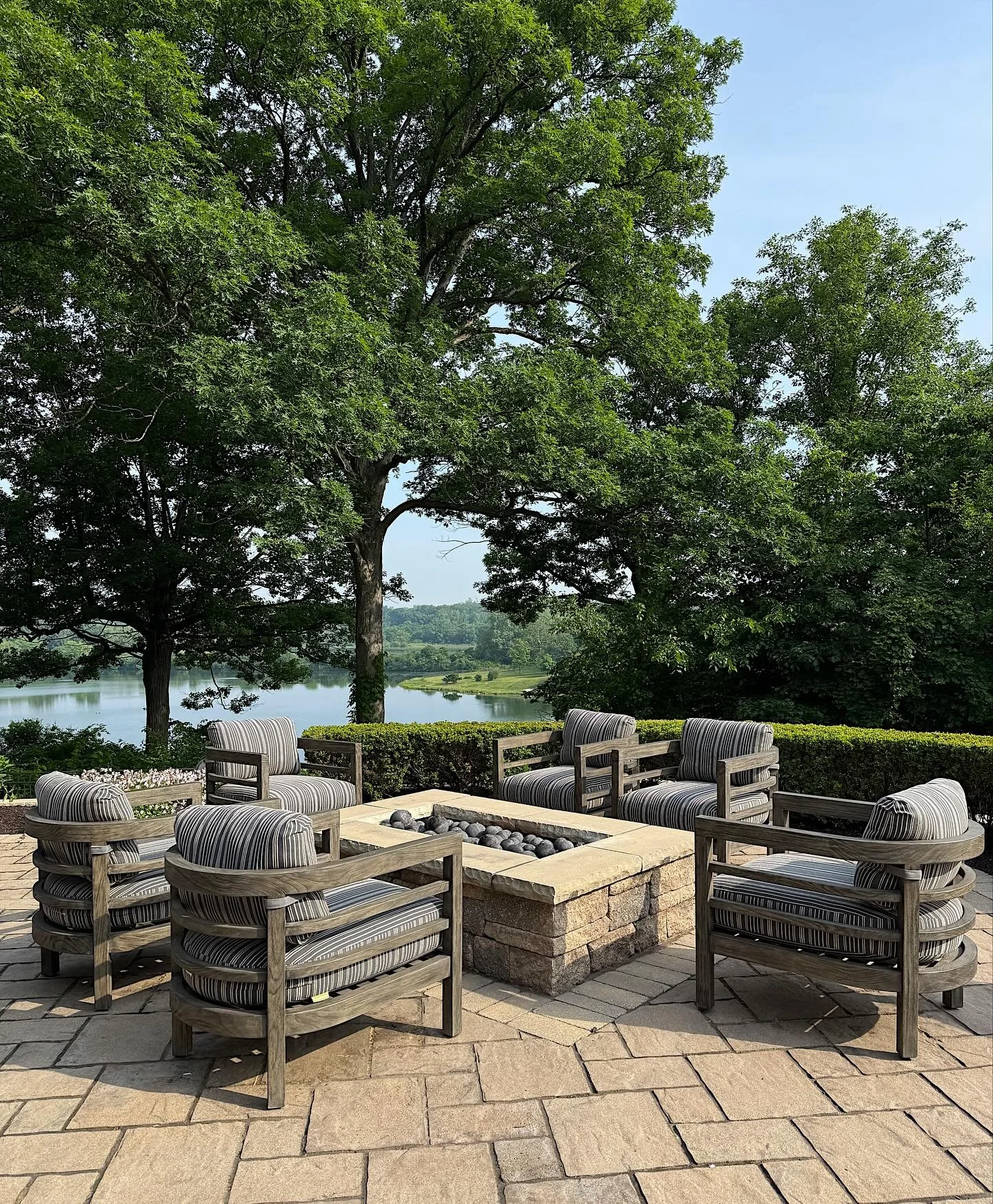 Fall evenings loading&hellip; 

#imaginethatdesign #outdoor #outdoorfurniture