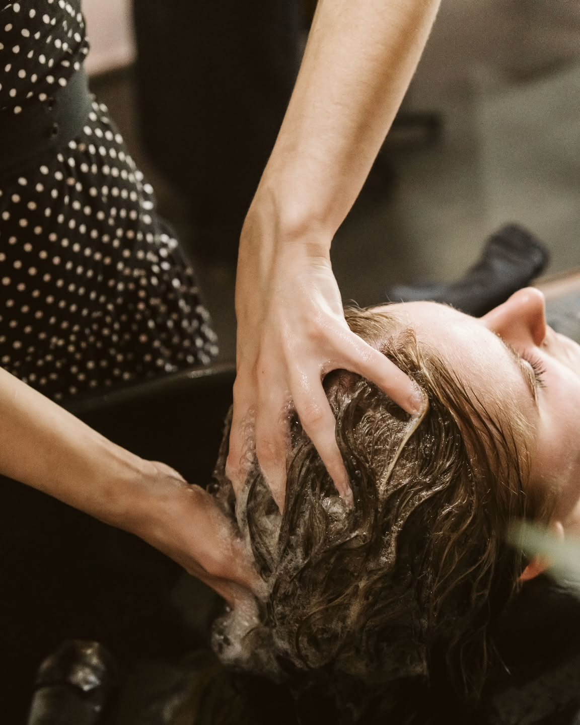 Drift into relaxation&hellip;
There&rsquo;s nothing like a soothing head massage to melt away stress and boost scalp health. Whether you need a mid-week reset or just a little self-care, this is your moment to unwind.
Your hair (and your mind) will t