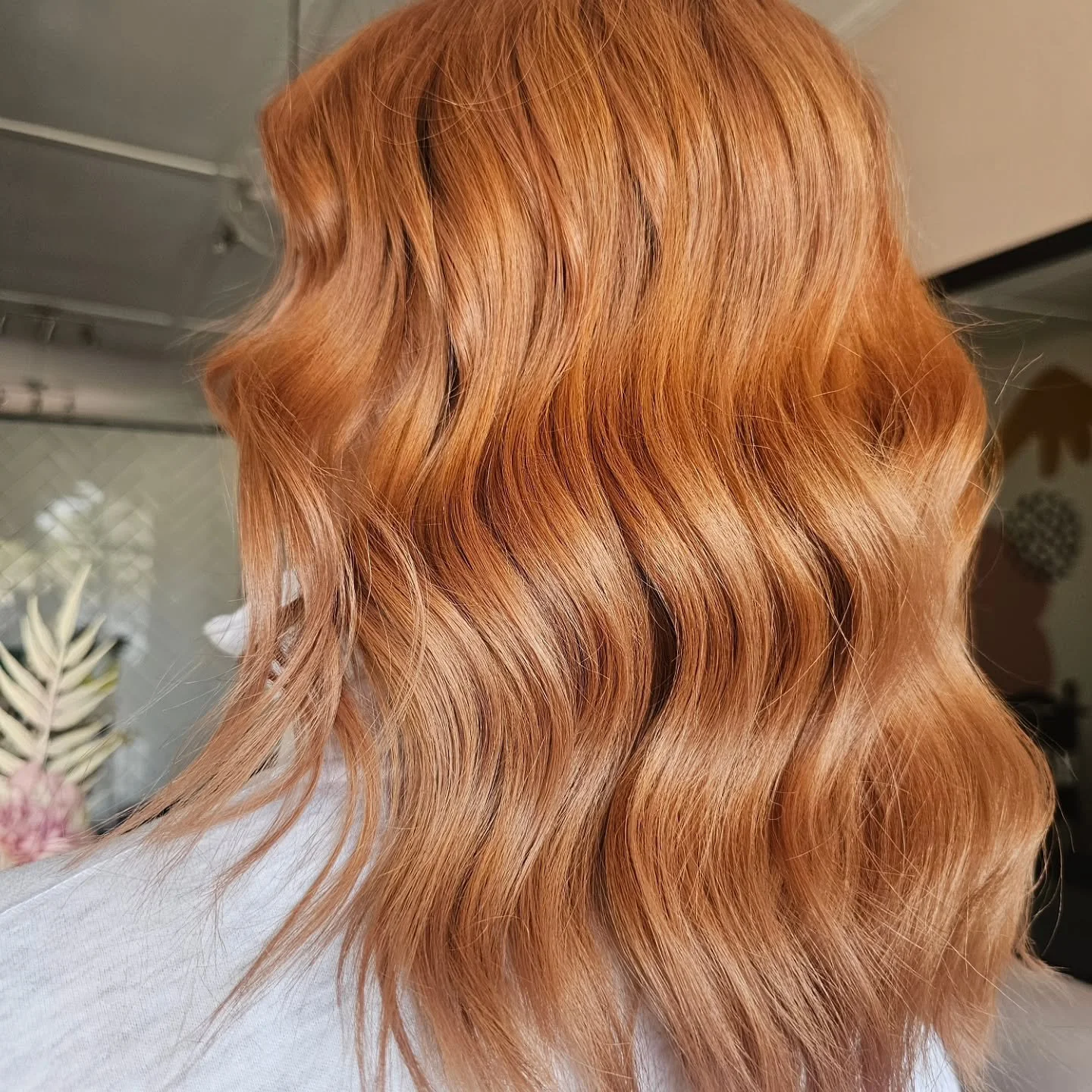✨ Autumn glow, all year round ✨
Soft waves + rich copper tones = the dream combo 🍂✨
Shine so bright, she doesn&rsquo;t need a filter.

Would you dare to go this vibrant? 👇🔥

#CopperHair #HairTransformation #GlossyWaves #IckleRoomHair #AdelaideSalo
