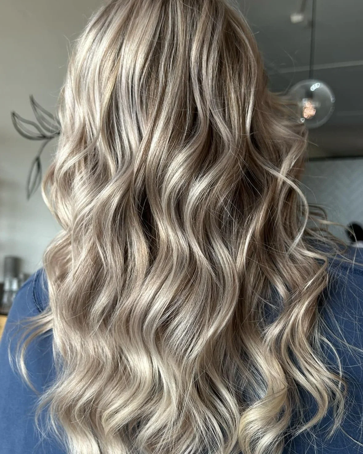 Like sunshine woven into strands ☀️✨ creamy blonde balayage + soft waves = hair perfection 💫 #BlondeBalayage #hair #warradale #salon #adelaidehair #hairstylist #Balayage
