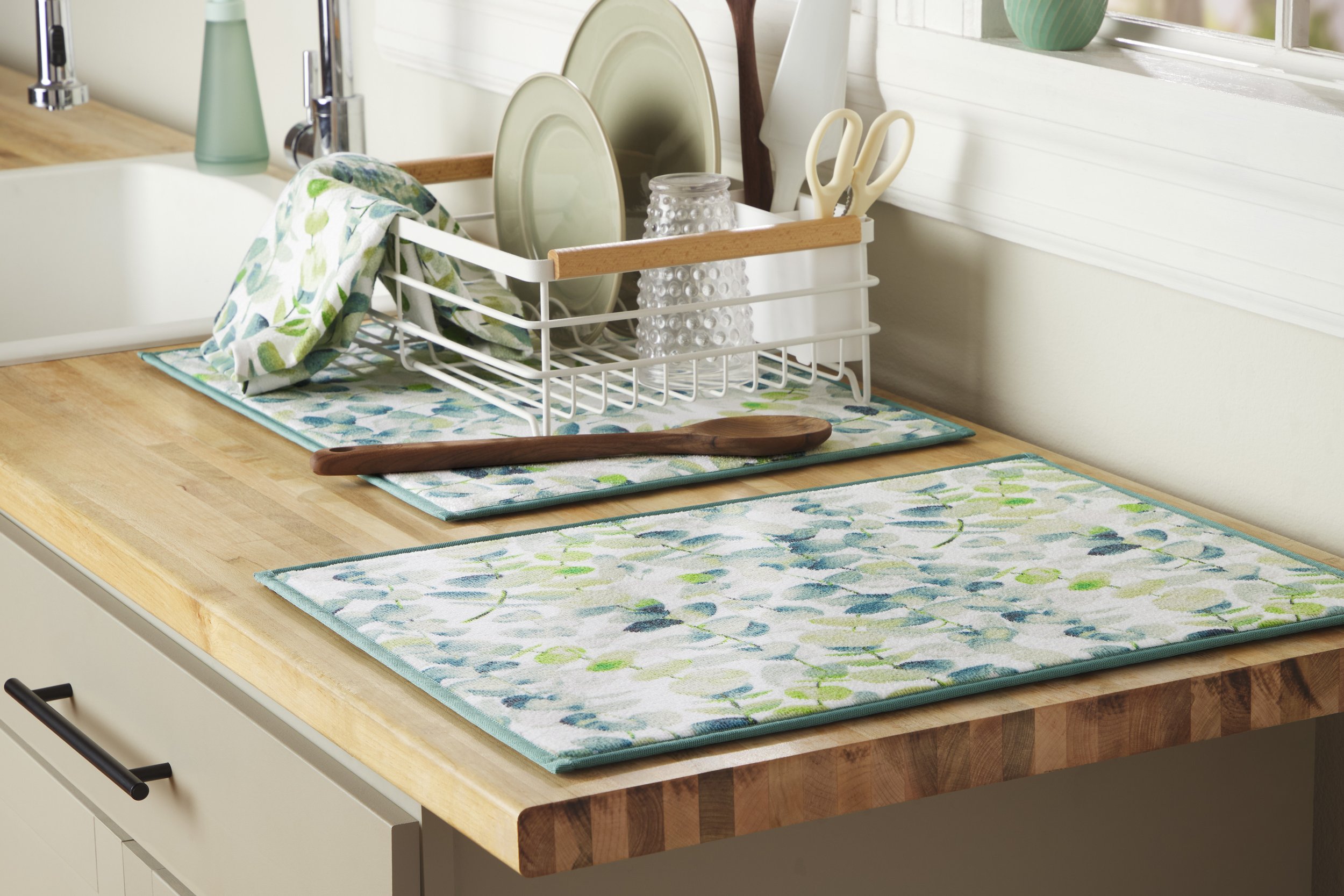 MARTHA STEWART_EUCALYPTUS_GREEN_2PK DDM_LIFESTYLE.jpg