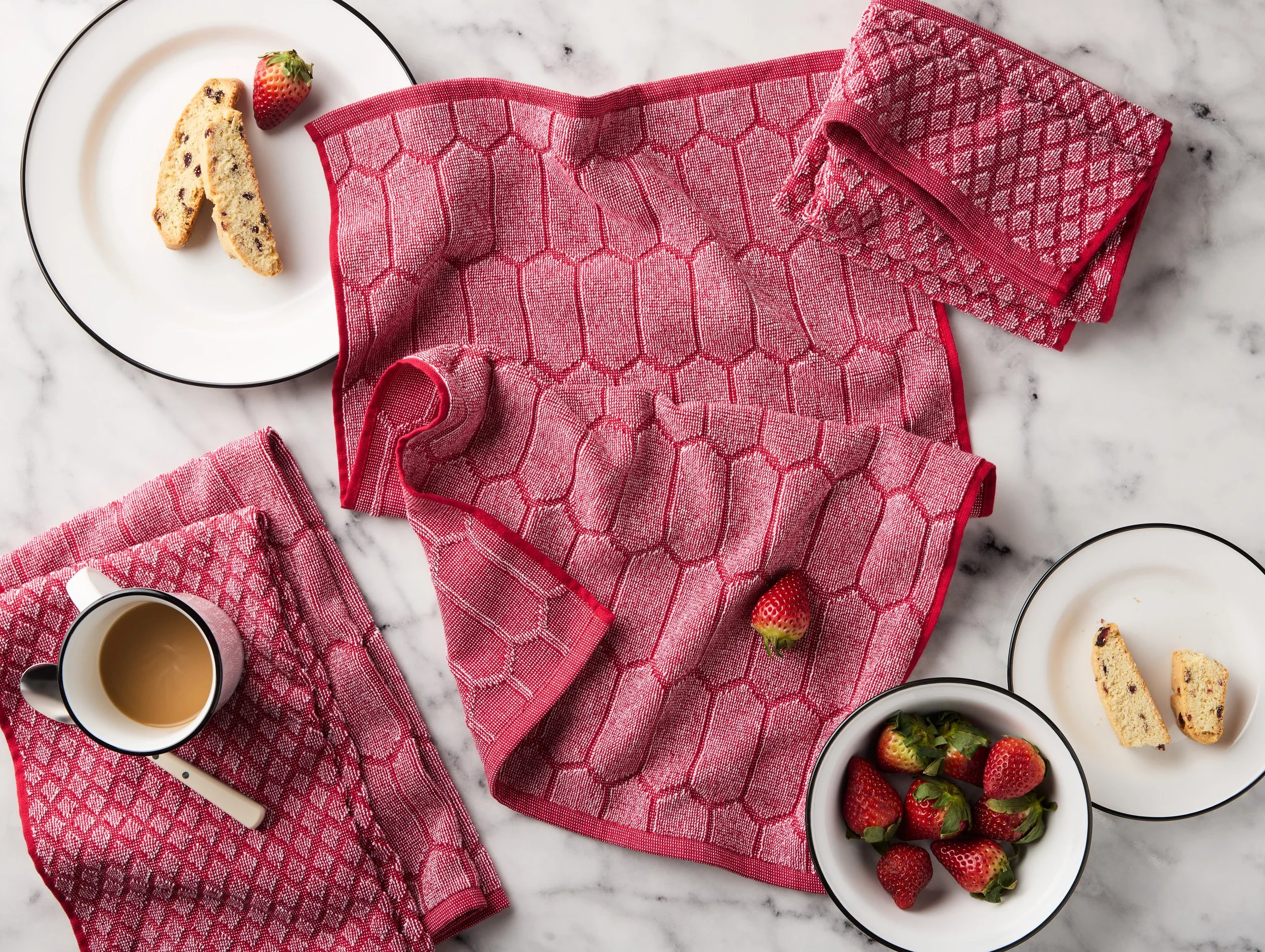 MARTHA STEWART_HONEYCOMB CHAMBRAY TEXTURED_RED_4PK KT_SIMPLE.jpg