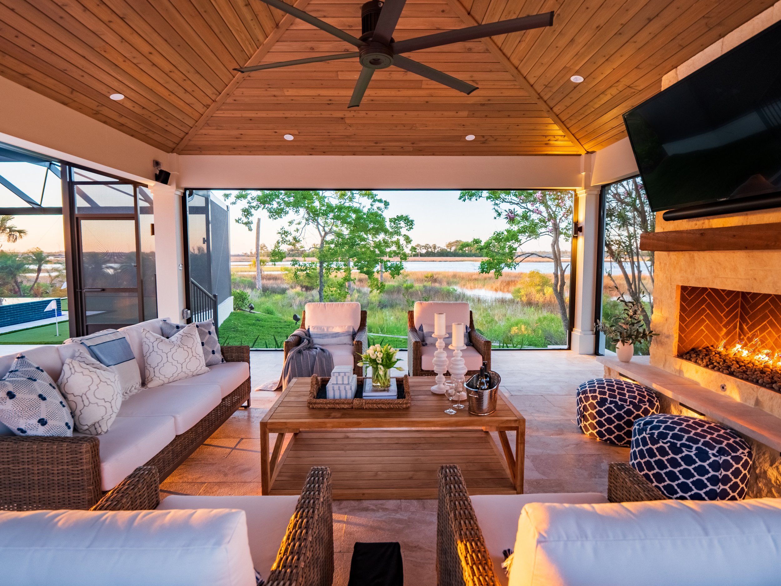 family handyman outdoor living room