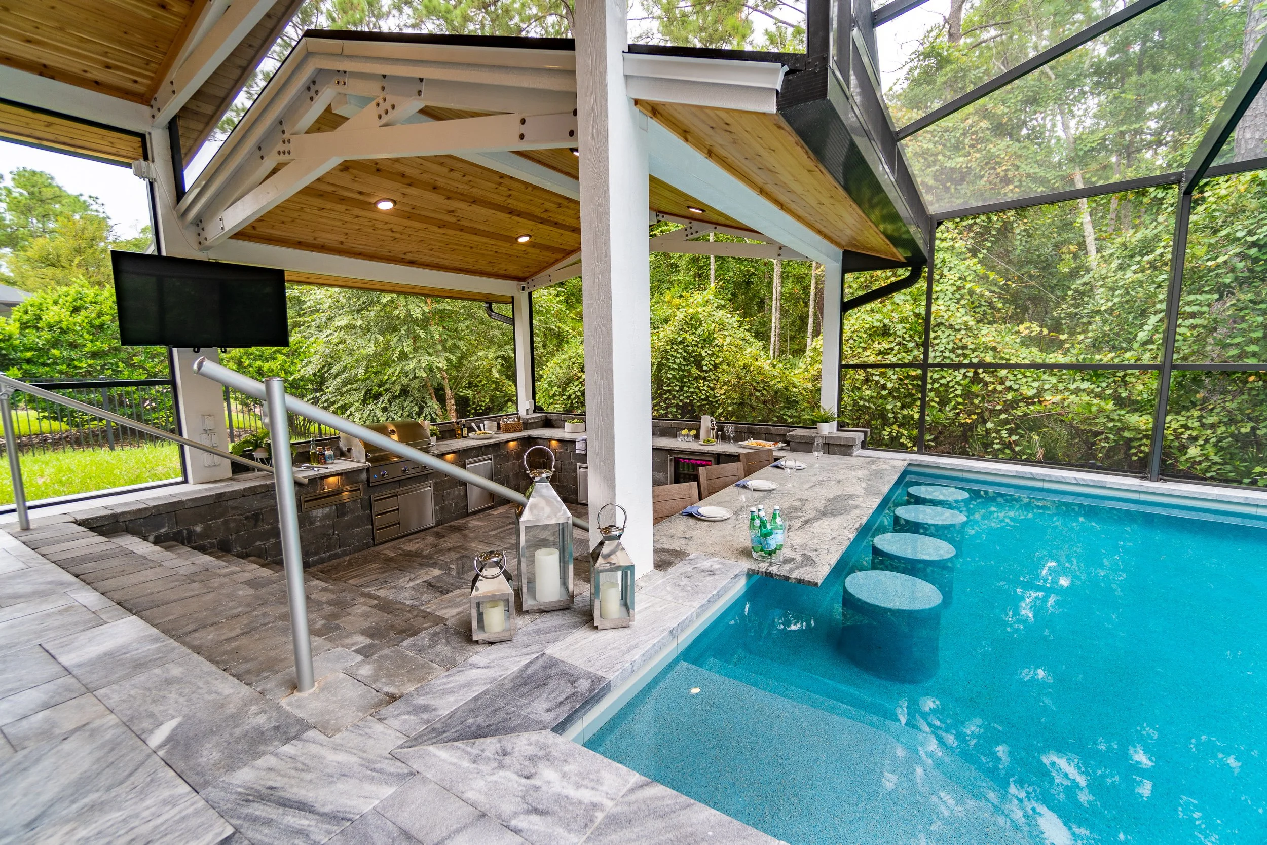 Best Backyard Bars in Florida — Pratt Guys