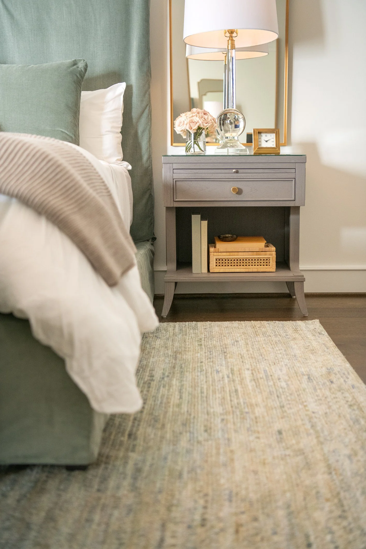 romantic suite bedroom Design-26.jpg