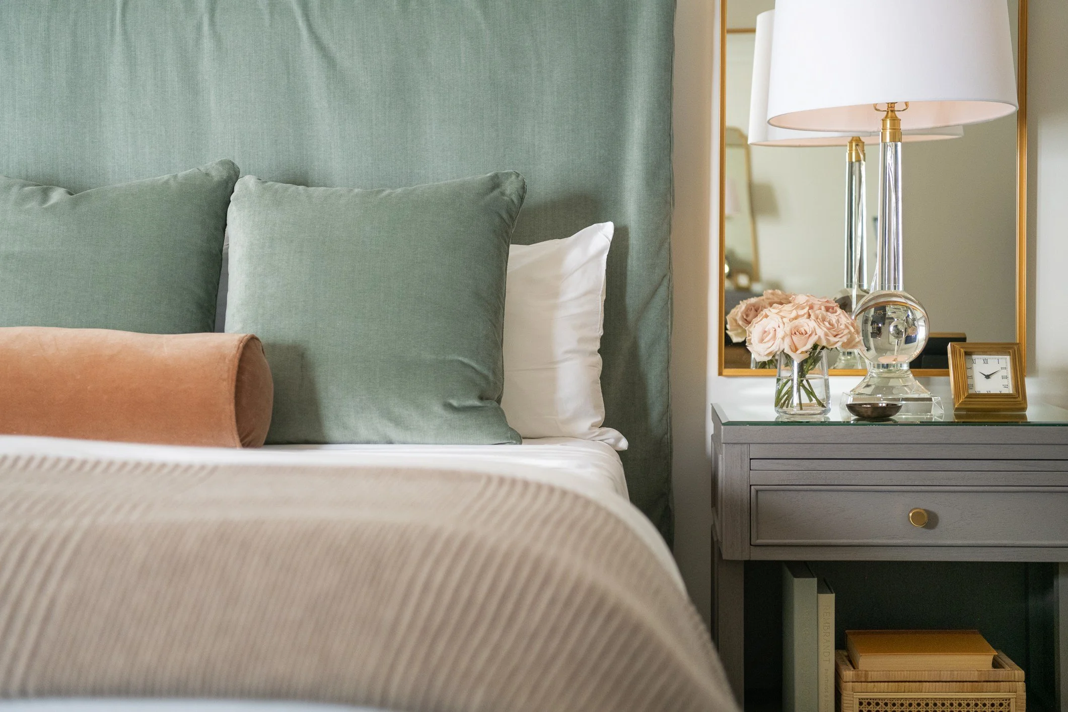 soft green bedroom marble Muller Design-14.jpg