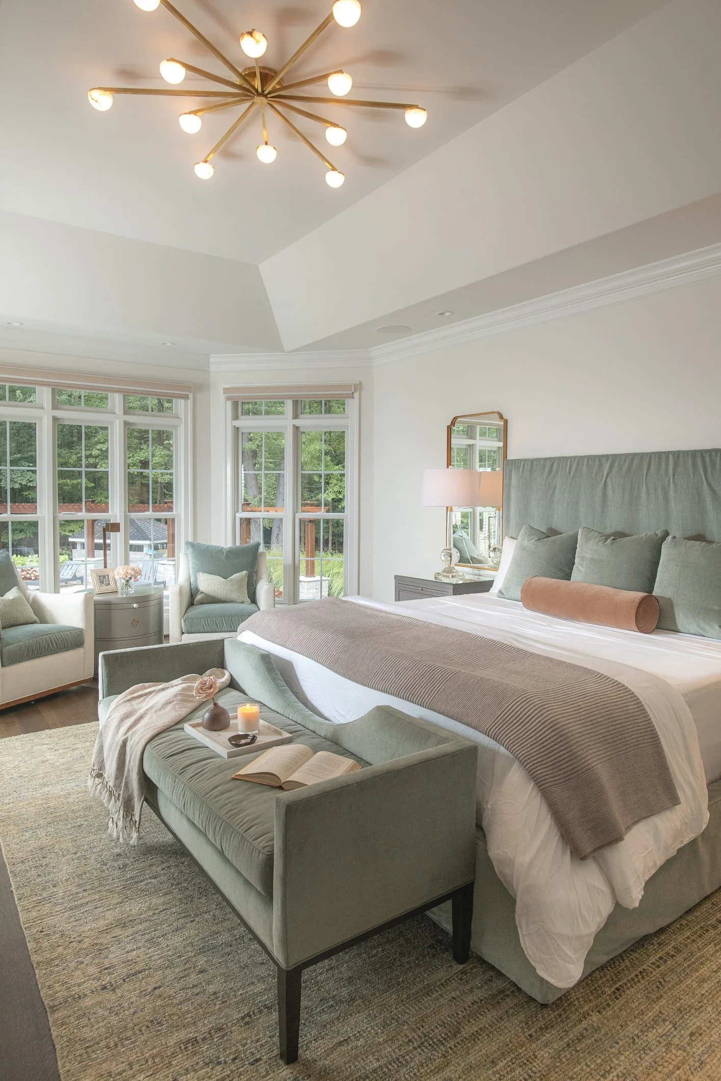 romantic suite bedroom Design-12-min.jpg