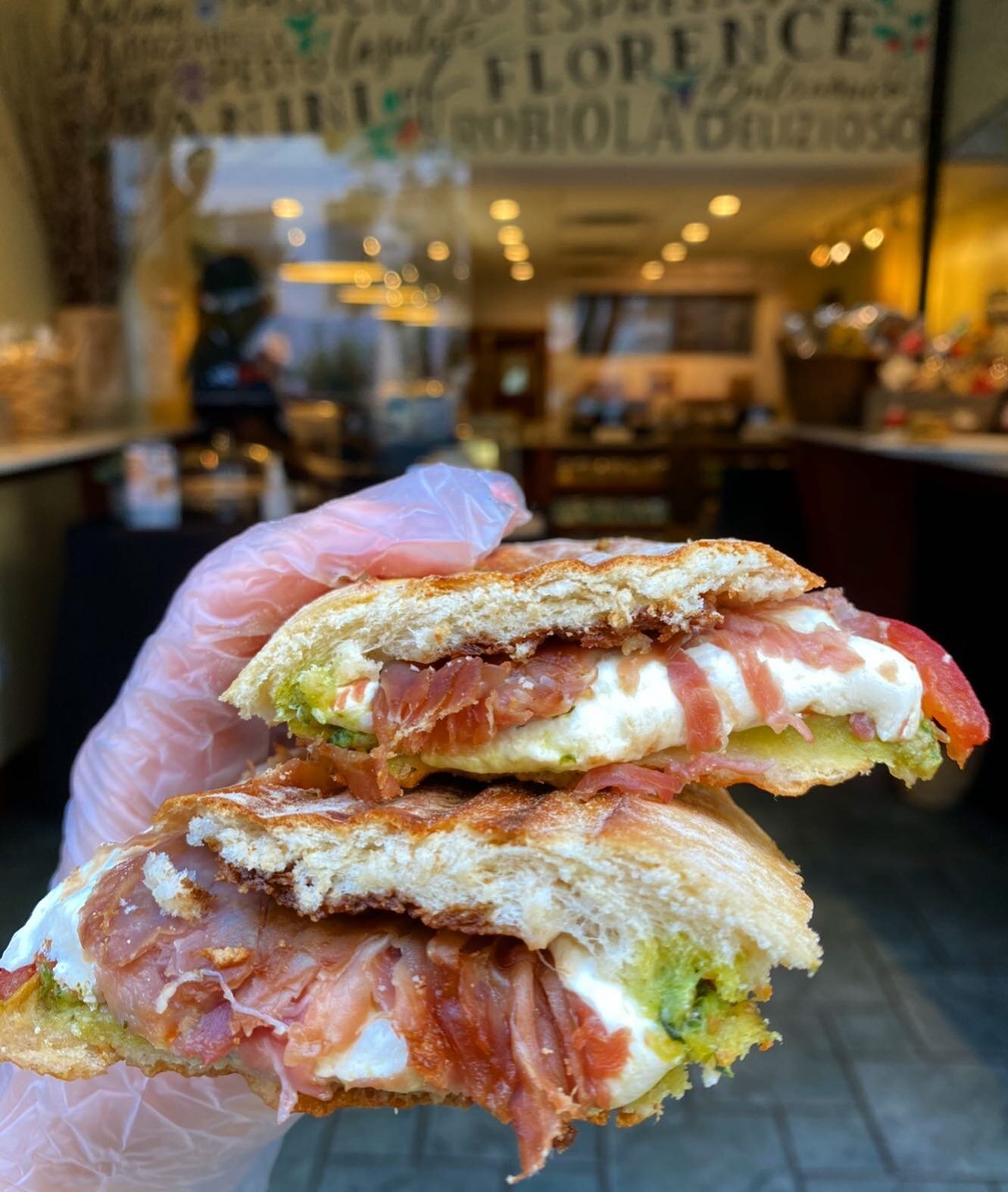 Lay out a blanket, pop open some chilled wine, and grab our #21 panino for a Tuscan-inspired night out! 🥂 🥖
&bull;
PANINI, PASTA, and more now available for DINNER.
&bull;
Curbside pick-up &amp; delivery available... order now!