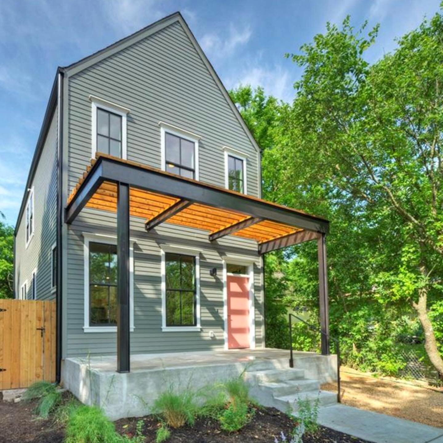 We&rsquo;ve been following this new build on Marlo street in #EastAustin for months now. The finished product is dreamy and ready for its new owner. Well crafted design and construction by Williams-Austin Builders combining classic architecture and m