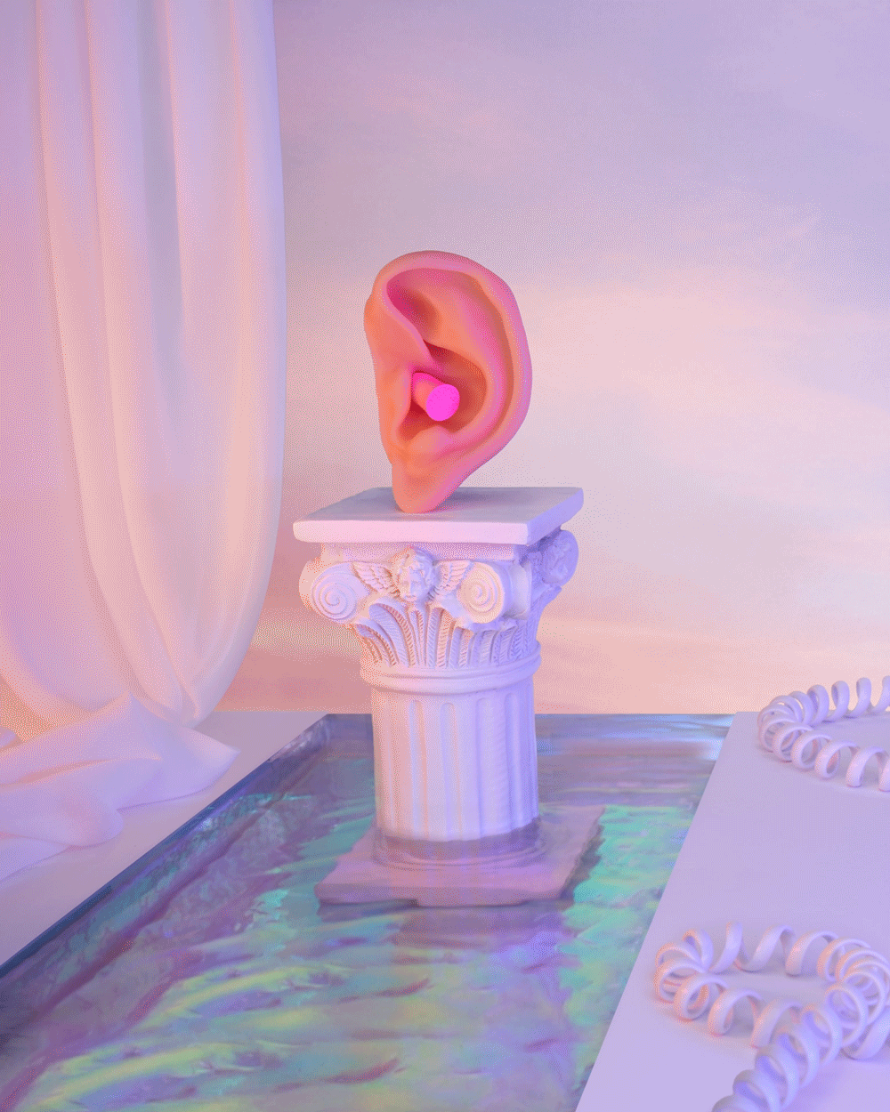 Le-bureau-Des-Plaintes-Oreille-Loop.gif