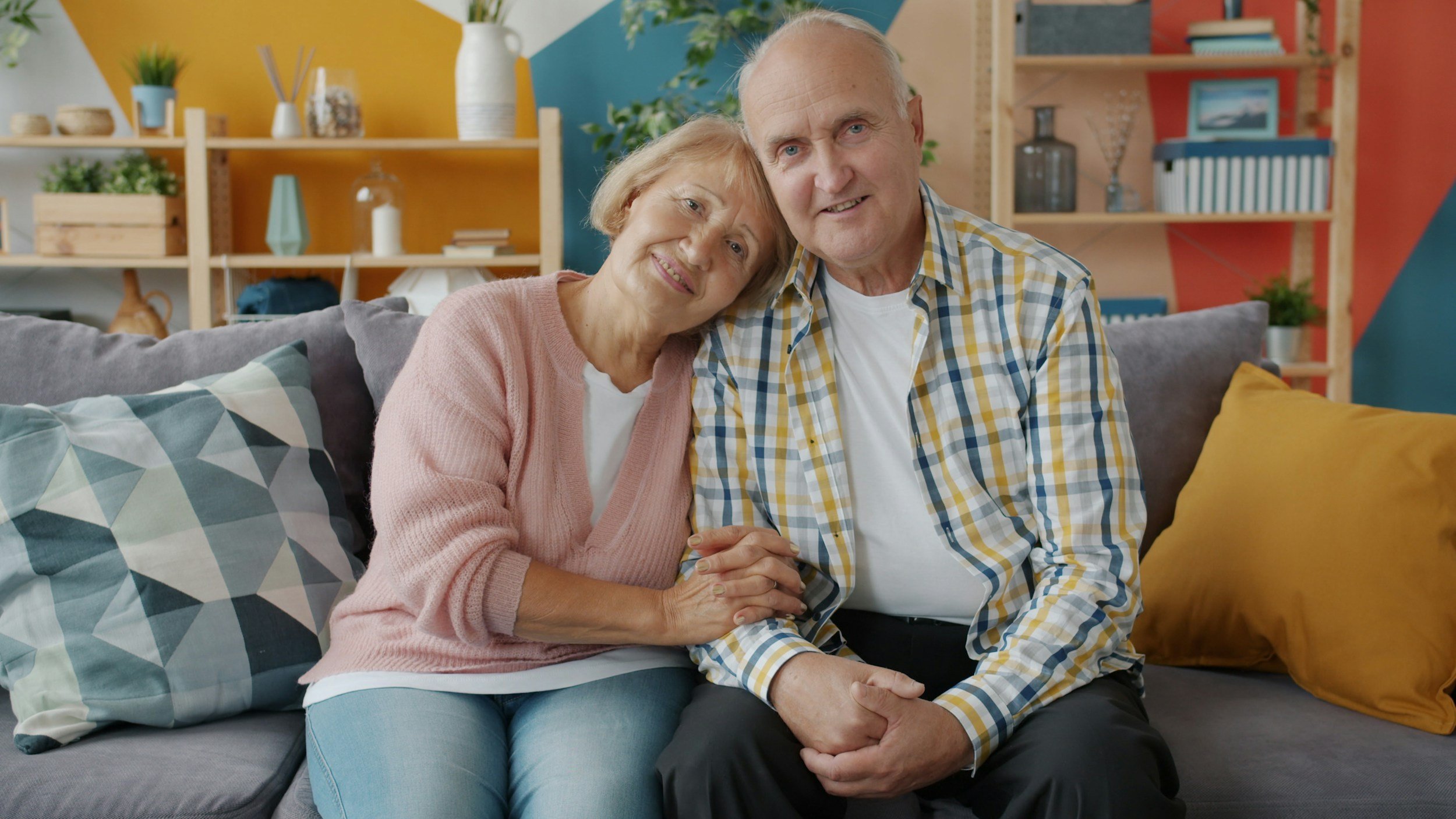 Elderly couple aging well in their home. Senior chiropractic care for healthy aging. Port Elgin Chiropractic Care for Seniors. Bruce Village Chiropractic.
