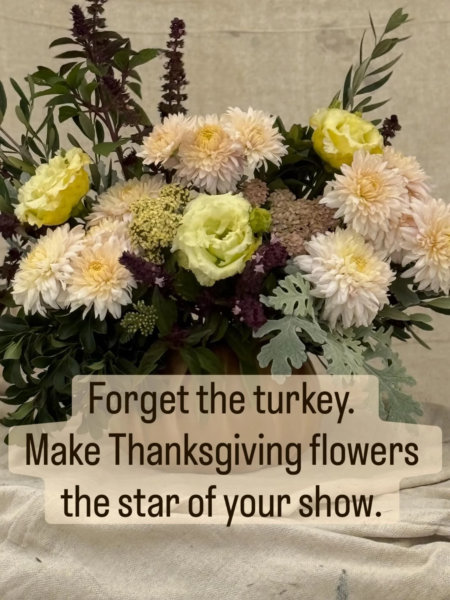 TIME TO ORDER THANKSGIVING CENTERPIECES! Let&rsquo;s give that kitchen table the glow-up it deserves.

We&rsquo;re bringing heirloom roses and chrysanthemums + homegrown autumn foliage to the feast, arranged in your choice of ceramic pumpkin vase (eg