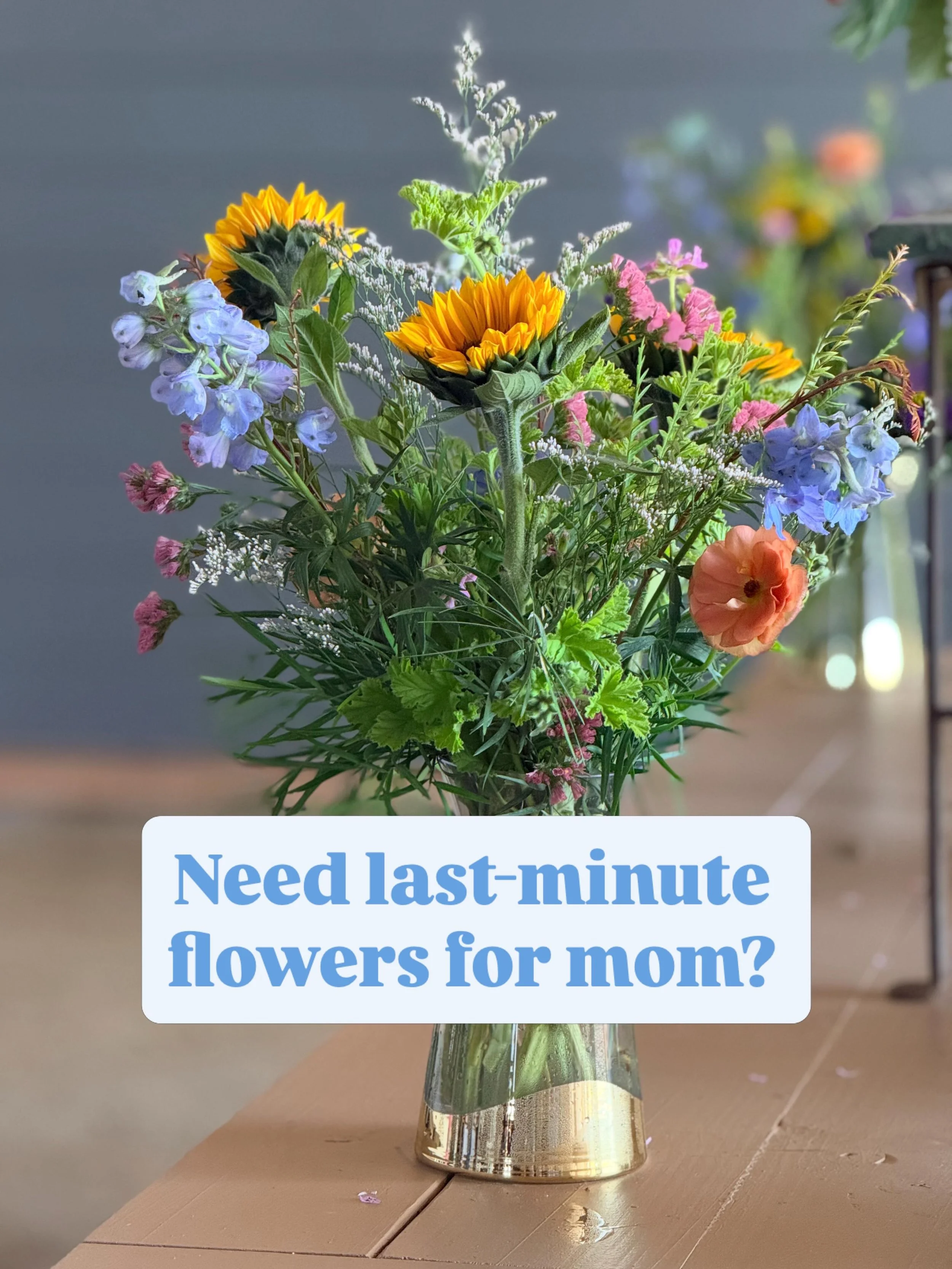 FARM FRESH &amp; READY. Available for pick up Sunday at the farm.

Did you forget Mother&rsquo;s Day? It&rsquo;s ok. We&rsquo;ve got you. DM to order one of stunning vase arrangements and we&rsquo;ll have it ready. Lush, beautiful, and a guaranteed w