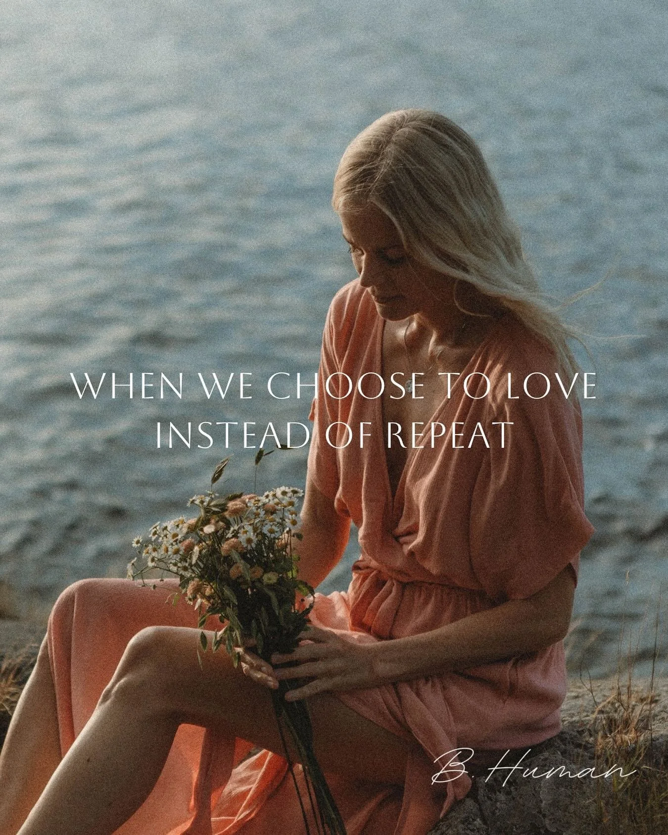 Till dig som helar s&aring;r som ekat genom &aring;ren. Viskat sanningen som ingen tidigare h&ouml;rt. Till dig som vill hedra m&ouml;drar och systrar som gick f&ouml;re, bar b&ouml;rdan, s&aring; att du kunde resa dig upp ✨

I was that girl that kep