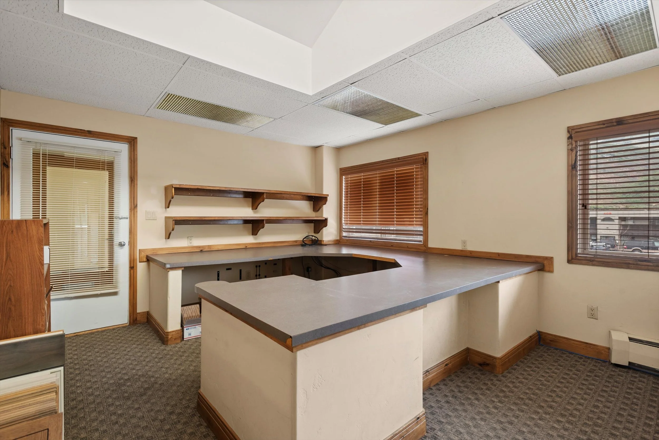 37-408AspenAirportBusinessCenter_07232026_037.jpg
