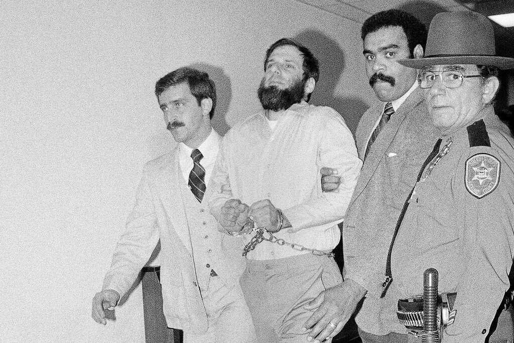 Cuomo Commutes Sentences of 1981 Brink’s Robbery Participant and 4 Others
