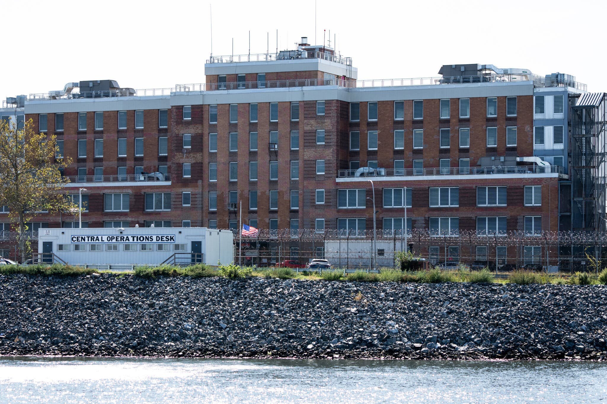 Behind the Violence at Rikers, Decades of Mismanagement and Dysfunction