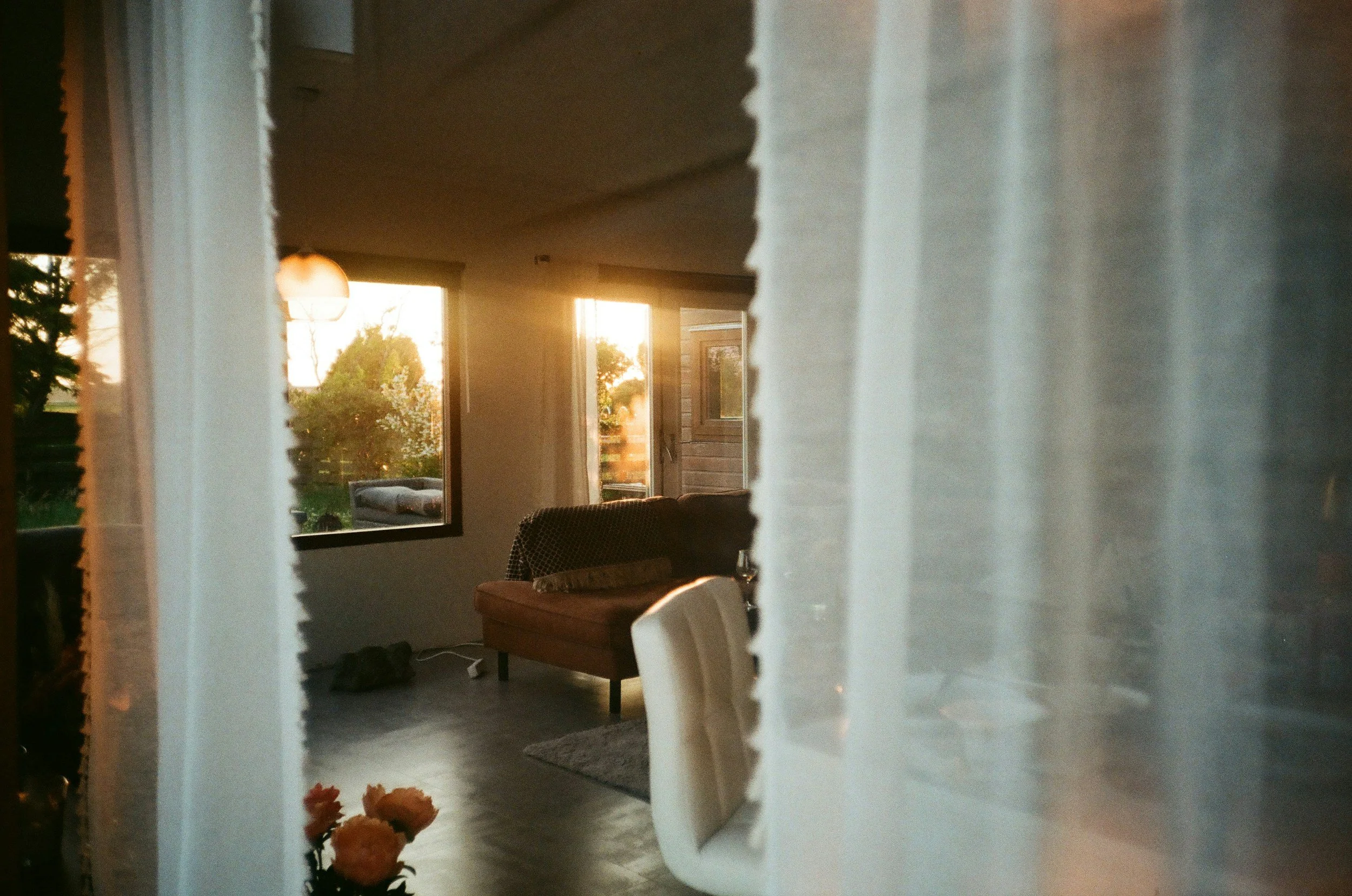 The Best Blinds for South-Facing Rooms
