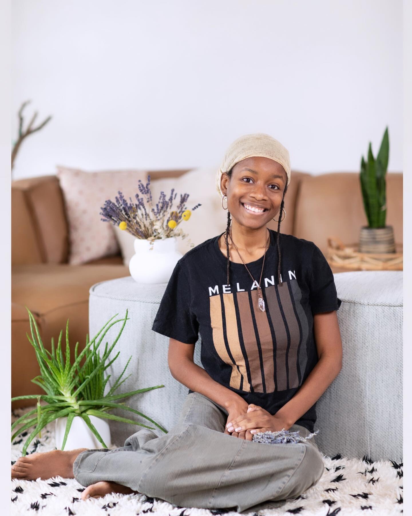 Everyone, meet Yahna 👋

This amazing herbalist provides the WILD, hand crafted herbs for the Selah Wellness doula package.

She discovered her love for herbs, specifically wild herbs, while trying to conceive, heal her PMS, and end suffering from me