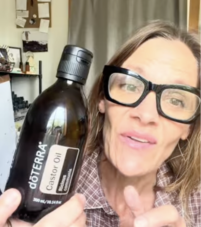 Castor Oil in 3 Minutes 