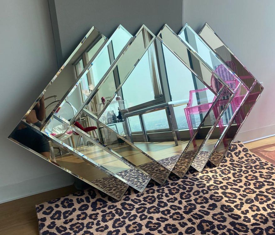 SOLD! Check out our new, gorgeous, Art Deco mirror. It&rsquo;s multilayered, smoked and diamond shaped!😍Measurements coming soon. $400

Free pick up or delivery for a fee 🚛

#80sinterior #interiordesign #80sdesign #80saesthetic #80s #vintagehome #8