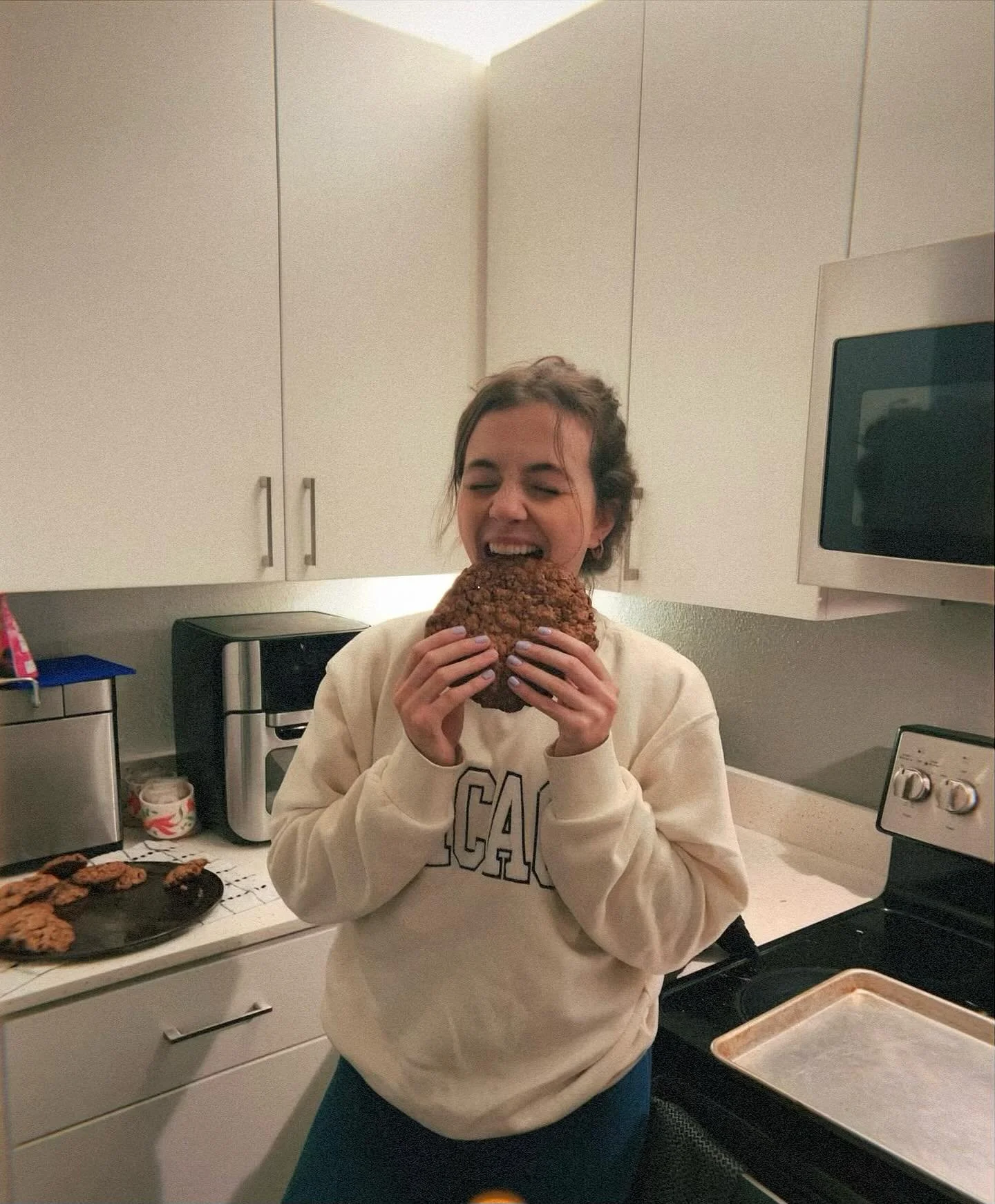 I&rsquo;ve been sooo excited to dive into baking season lately 🥧🍪 🥖🧁&mdash; my Pinterest board is already stacked with all the fall treats, and healthy alternatives lol, I want to try this year. 

A few years ago, this time of year would&rsquo;ve