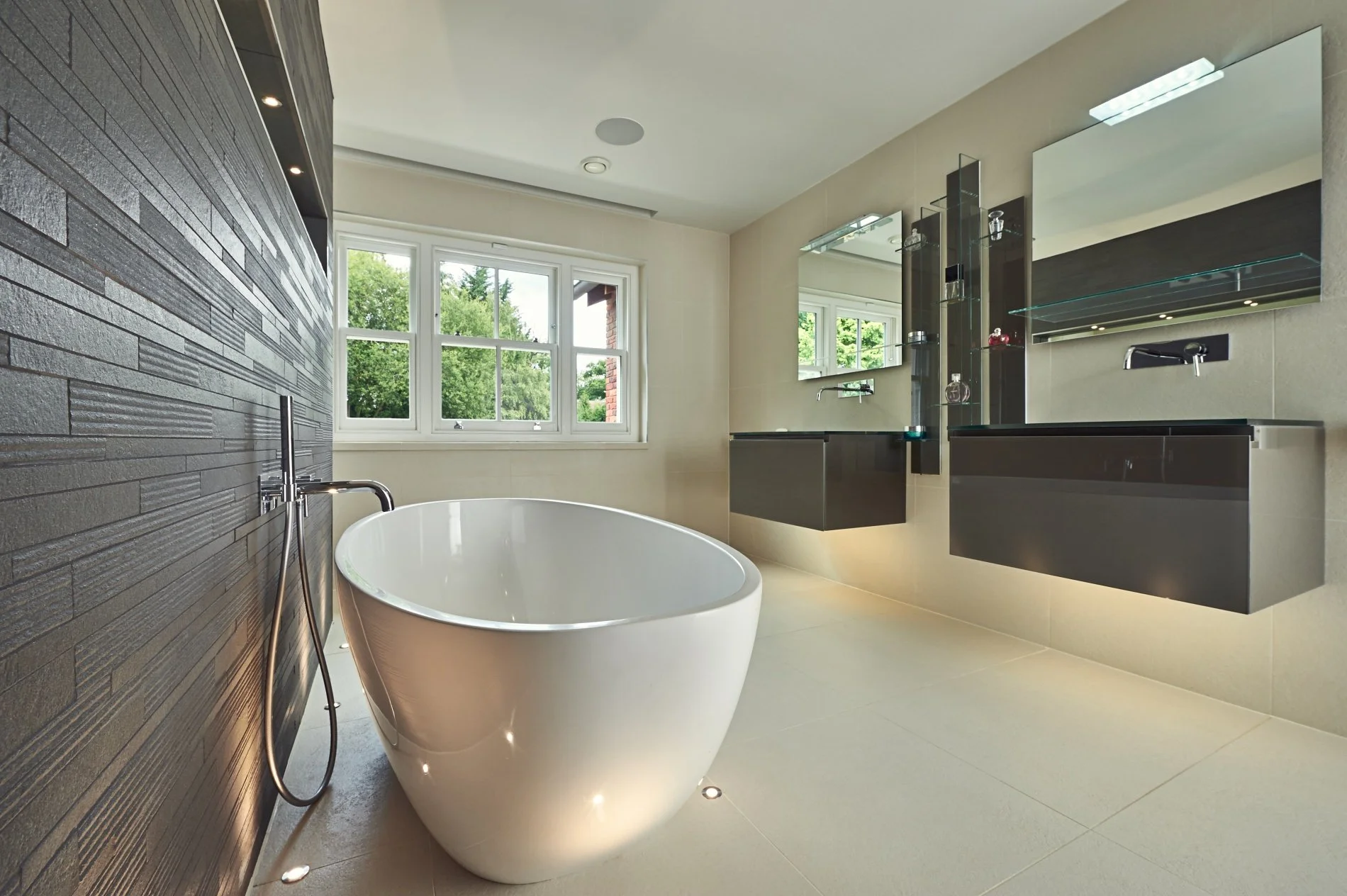 Clean and modern concrete effect tile for Toronto homes.