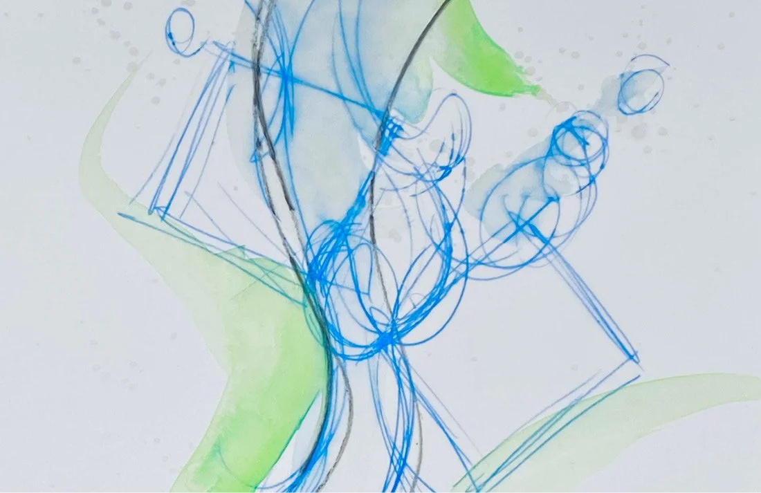 9) Continuing in dreamy slow motion, the viewer feels immersed in the experience. Ice cubes tumble in the drink, creating a dynamic movement of liquid and ice.