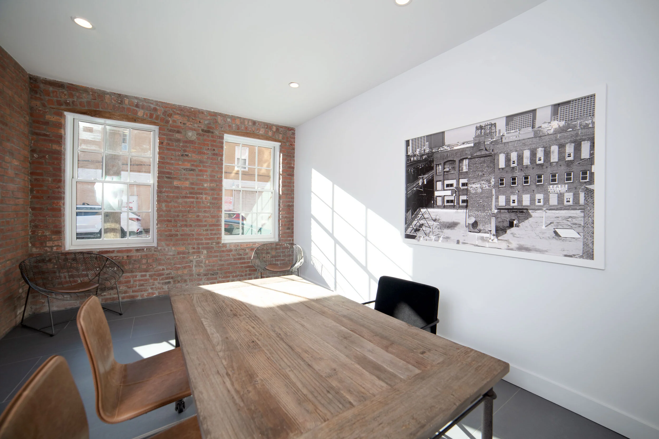 LEASING OFFICE