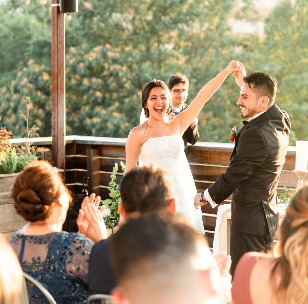 Spring has sprung in Charlottesville&mdash; and we're ready for more rooftop festivities. ⁠
⁠
📸: @heatherdodgephotography