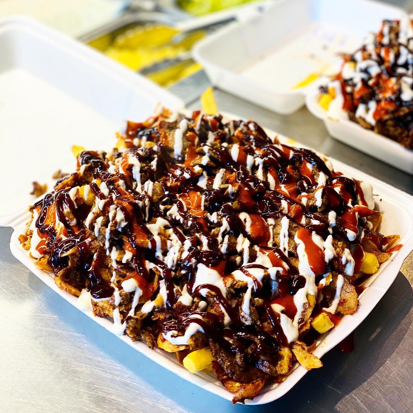 Have you tried our crowd favourite HSP&rsquo;S? if you haven&rsquo;t you&rsquo;re definitely missing out! 
#hsp #halalsnackpack #kebabs #anatoliangrill #coburgnorth