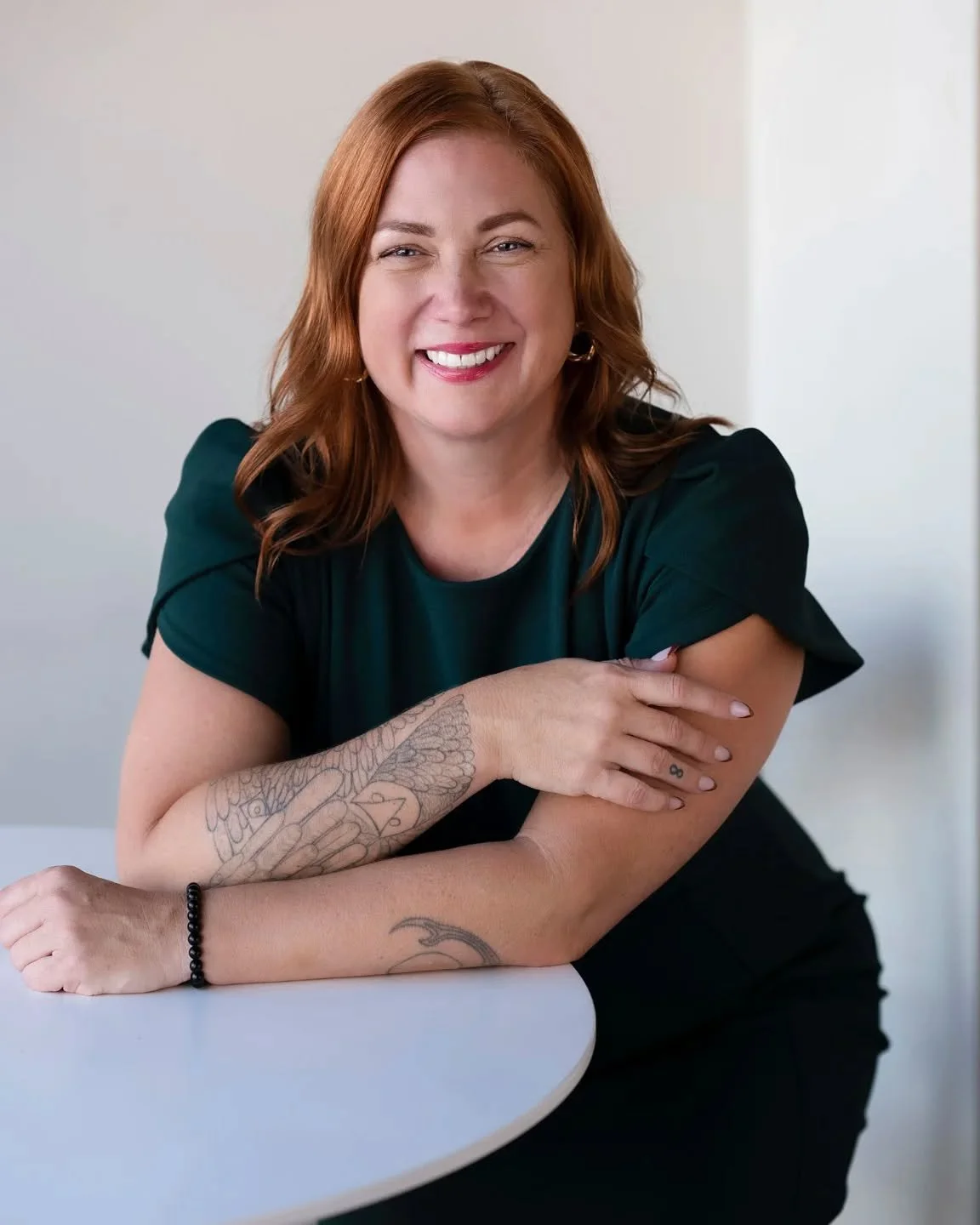 👋 ¡Hola! I'm Danika, founder of Sabor Creativo — and a visual storyteller with 20 years of experience bringing brands to life.
As a Buy BC Brand Ambassador, former Creative Director of Edible Vancouver Island, and a photographer for bra