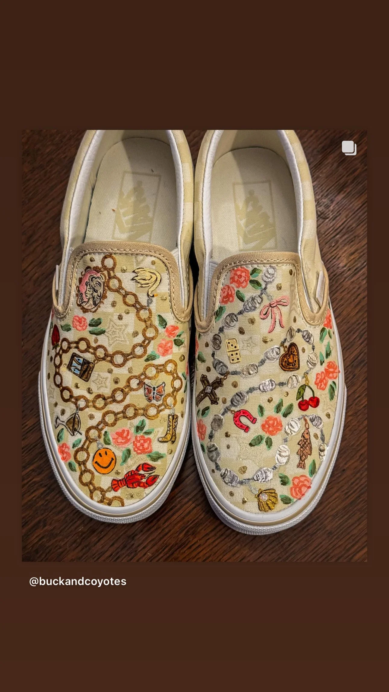 Charm Bracelet Vans 🫒