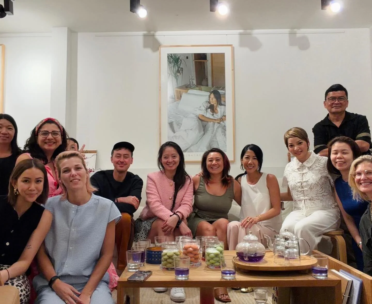 Last night, I attended Heveya&rsquo;s community event at their showroom, where a small and intimate group of us came together to openly share our reflections on human connection. The conversation was beautifully guided by the human connection special