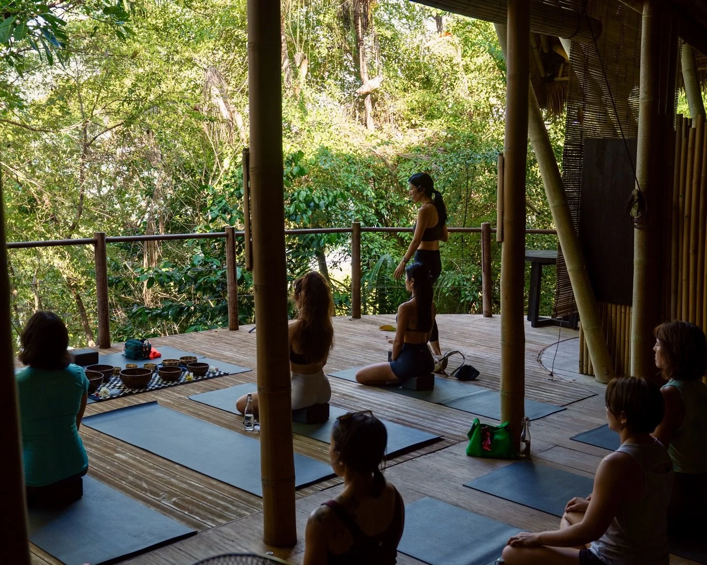 Day 3 of our Island Wellness Retreat, where we continued to move with intention and trust the rhythm of the experience.

We stayed with our RISE and RESTORE tracks, allowing each person to deepen into their own journey. By the afternoon, I led an EFT