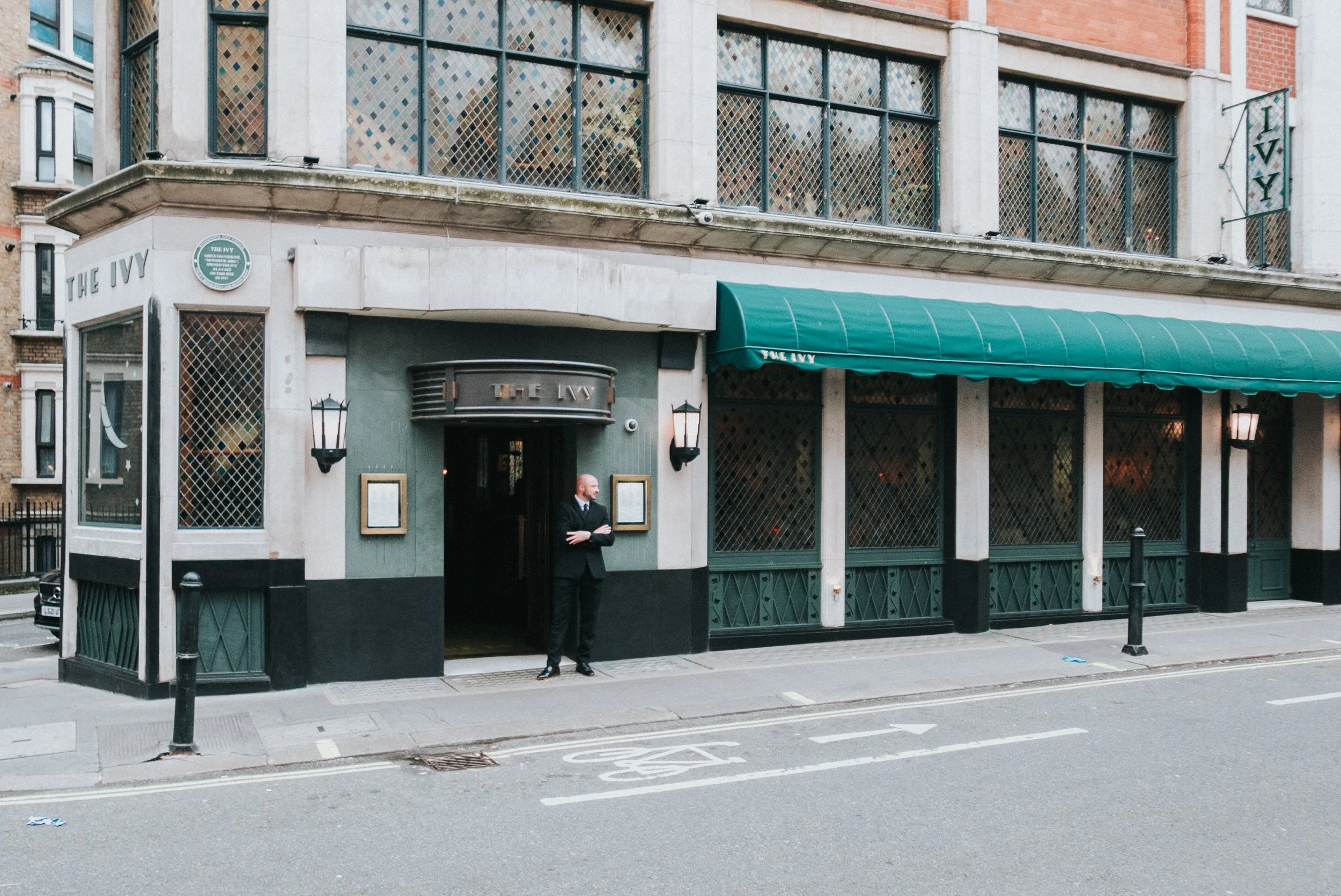 Front view of The Ivy Restaurant at a Old Marylebone Town Hall Wedding