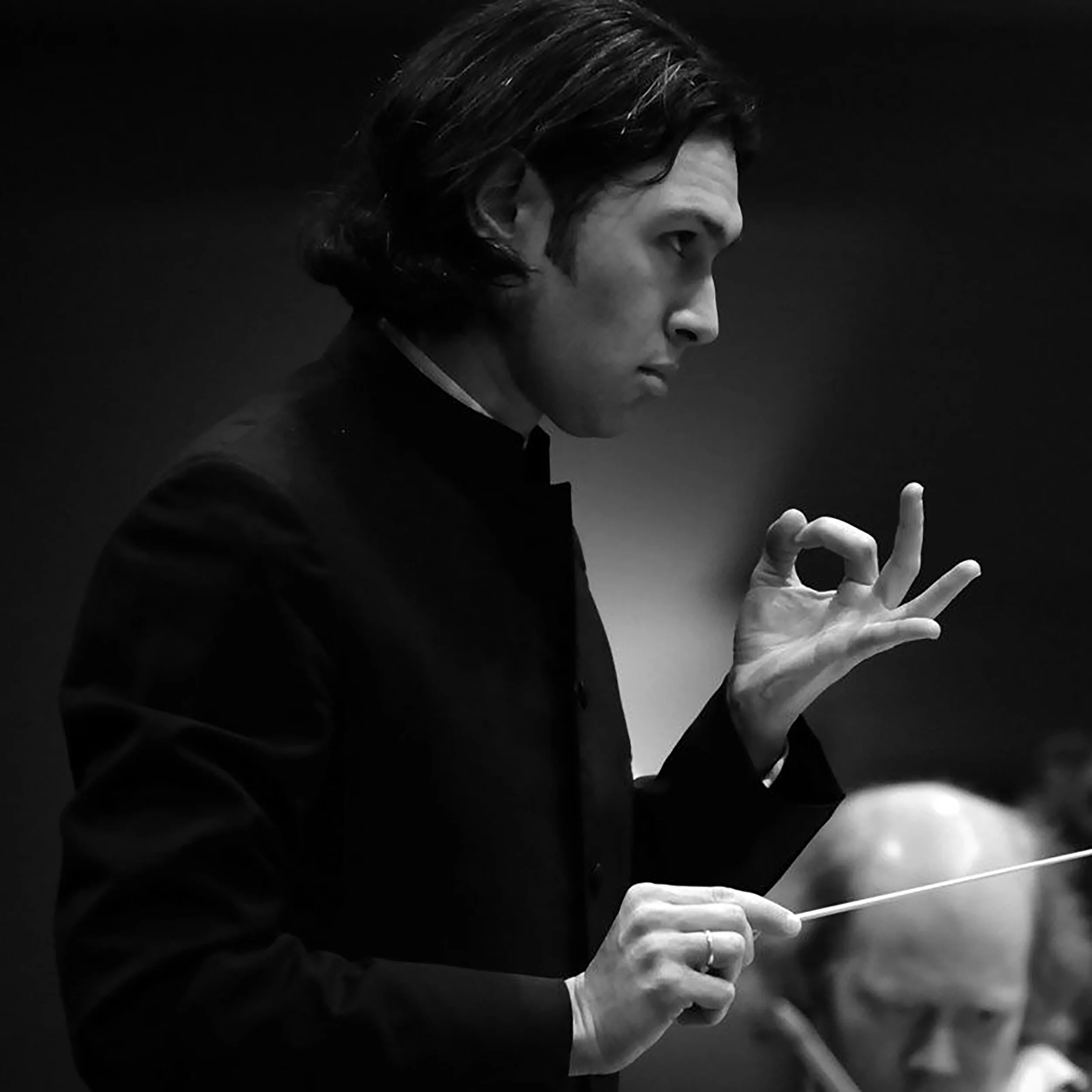 Vladimir_Jurowski_by_Matthias Creutziger.jpeg