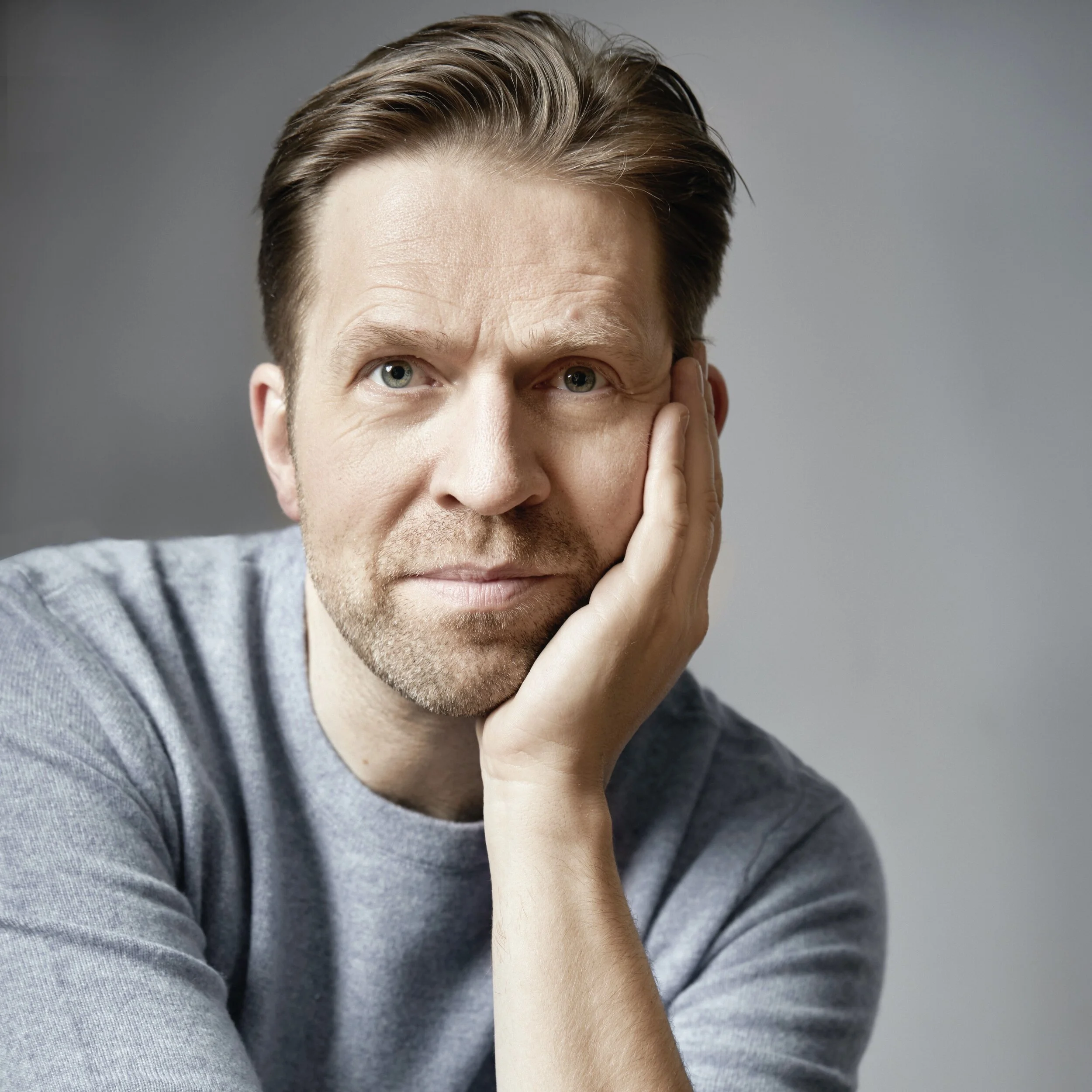 Leif Ove Andsnes (3) Gregor Hohenberg.jpeg