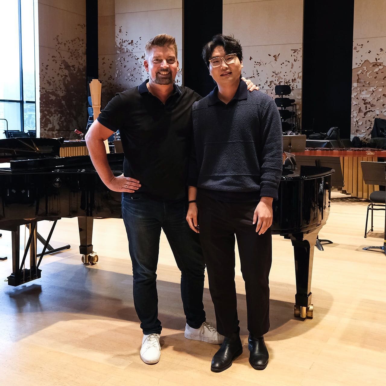 #MomentumInAction This week, young conductor and composer @jaehyuckchoi_official works with the @ensemble.intercontemporain and assists @inlovewithyofi Matthias Pintscher at the @philharmoniedeparis - many thanks for being part of Momentum and toi to