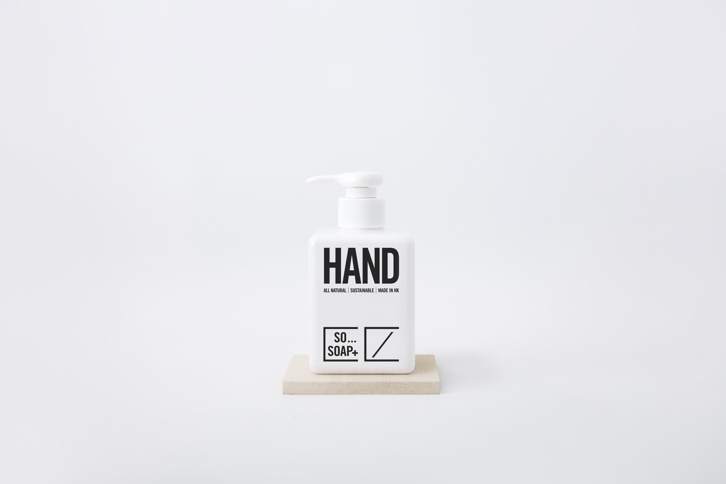 Sosoap_Product shot_300ml_hand.jpg